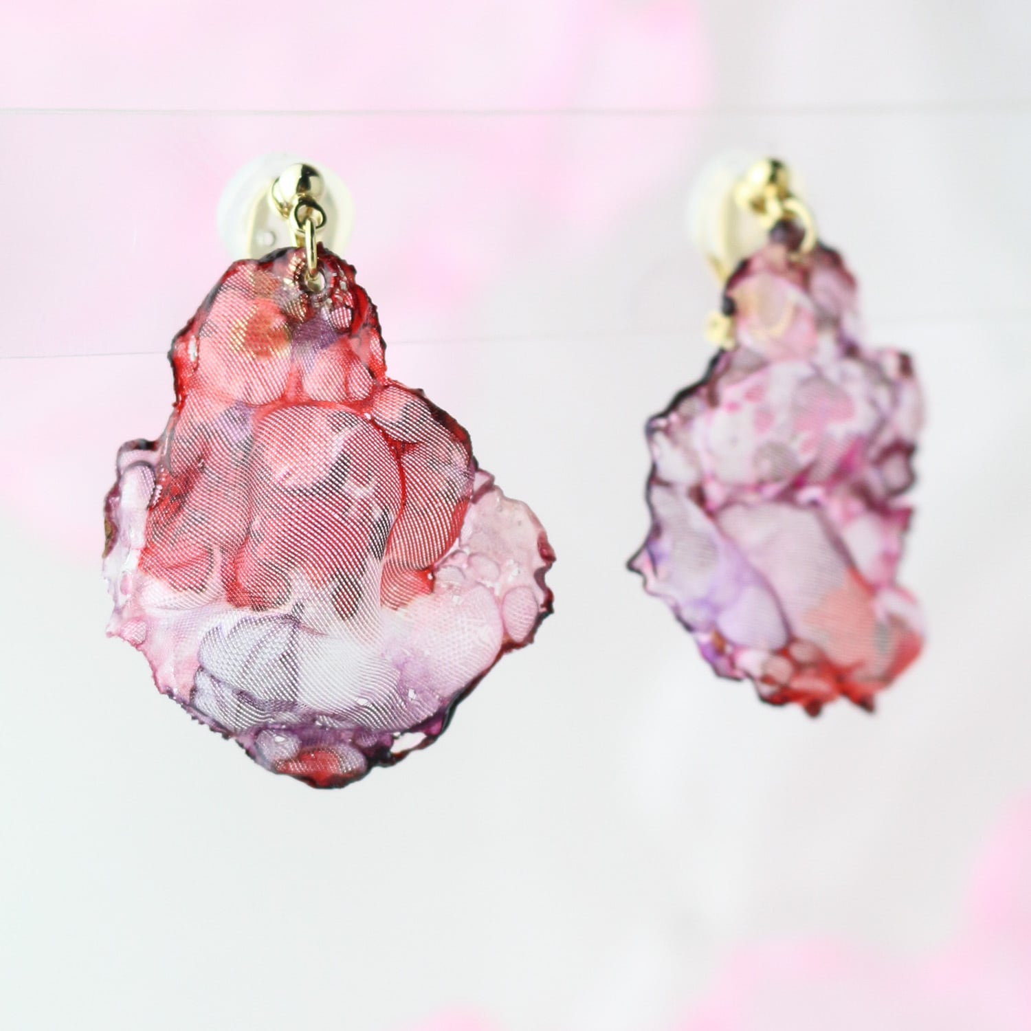 1点作品☆ マーキス型枠レッドクォーツピアス イヤリングに変更可能☺︎