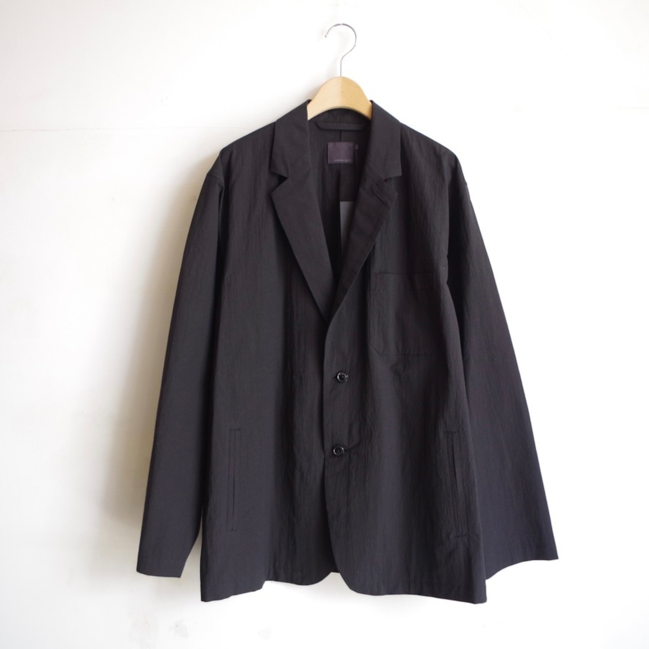 comm.arch. Paper Like Lapeled Shirt Jacket