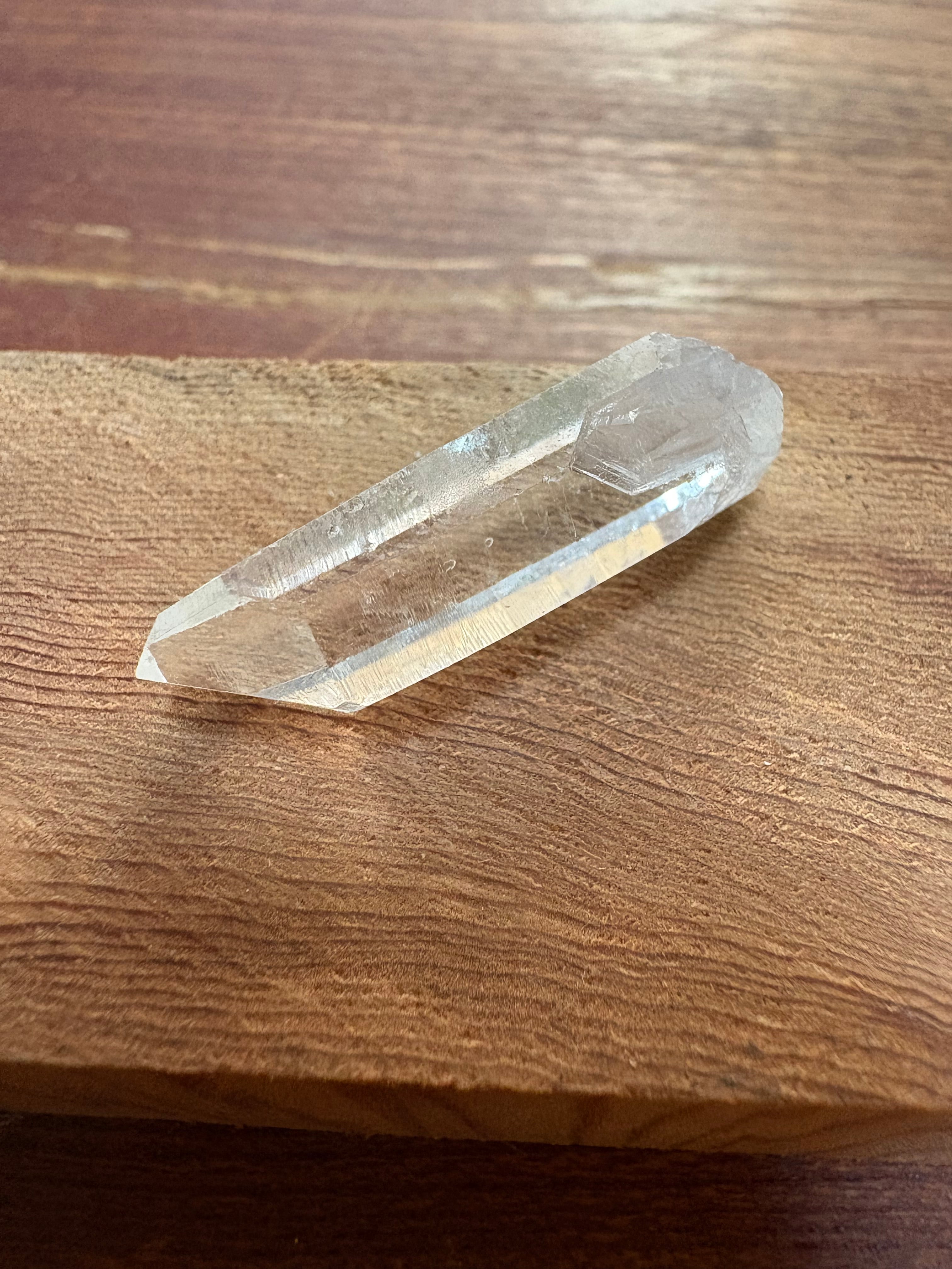 高千穂岩戸水晶AAA単結晶① | Crystal Moon -Miyazaki Quartz-