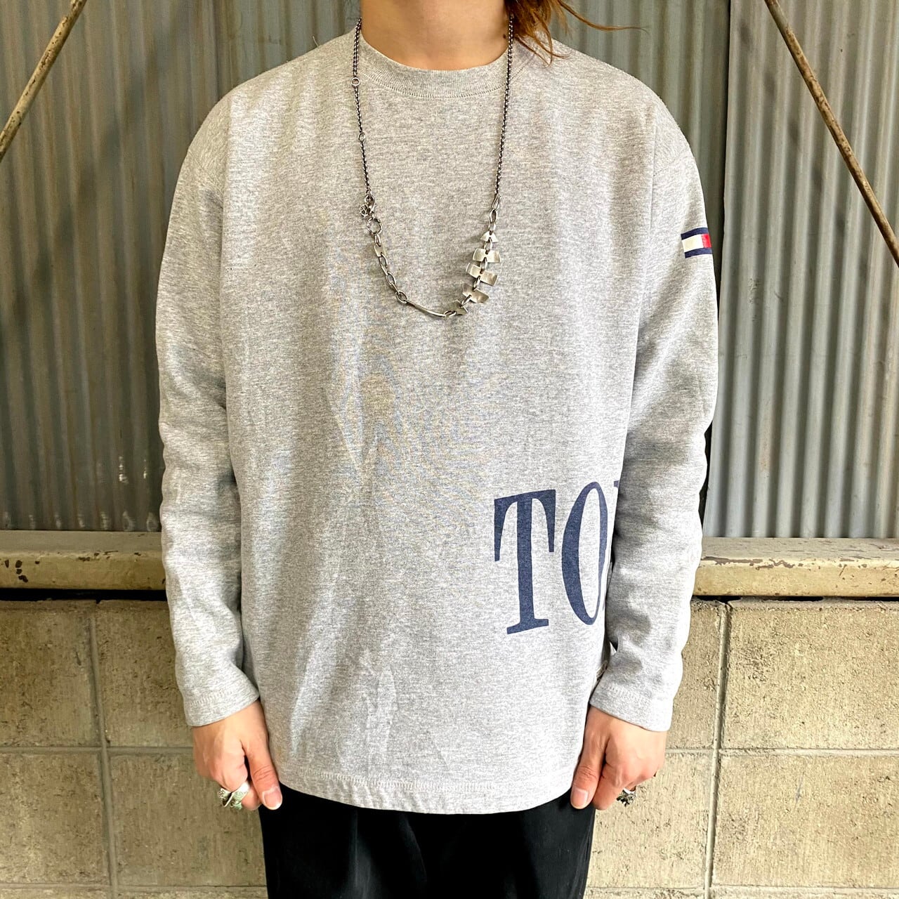 90年代 TOMMY HILFIGER トミーヒルフィガー ビッグロゴ 巻きプリント  