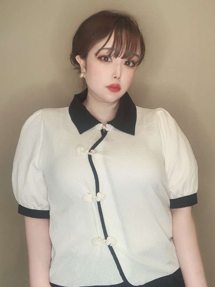 バイカラーチャイナ風前開きシャツ モード オフィスコーデ きれいめ モノトーン 半袖 大きいサイズ 韓国 CH4530