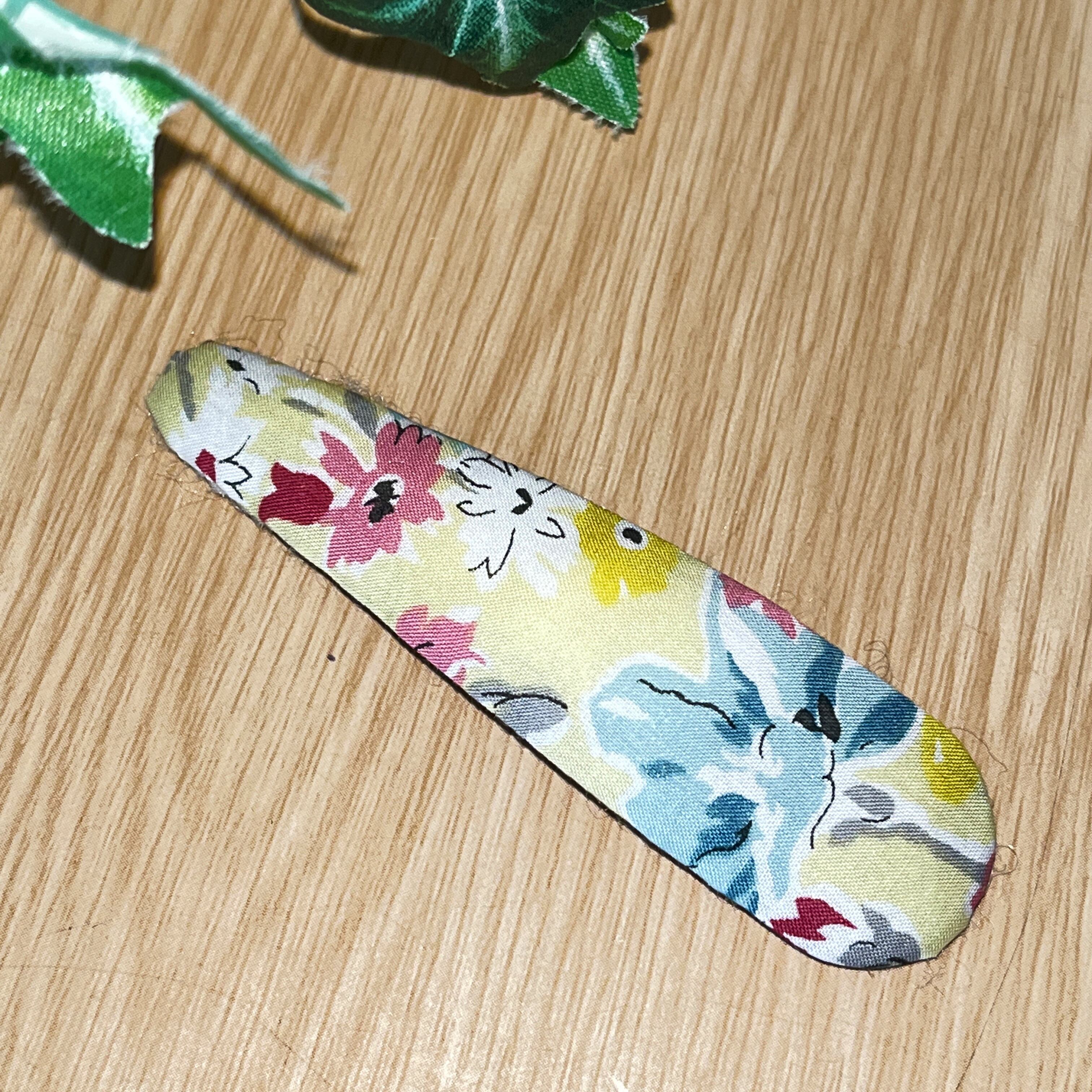 現品販売】ヘアピン リバティ Liberty ぷっくり パッチンピン カラフル