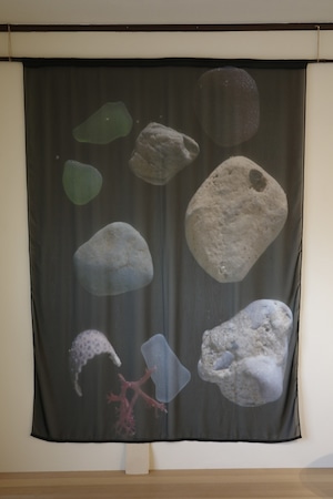 rūpa print curtain "All living things have meaning "11