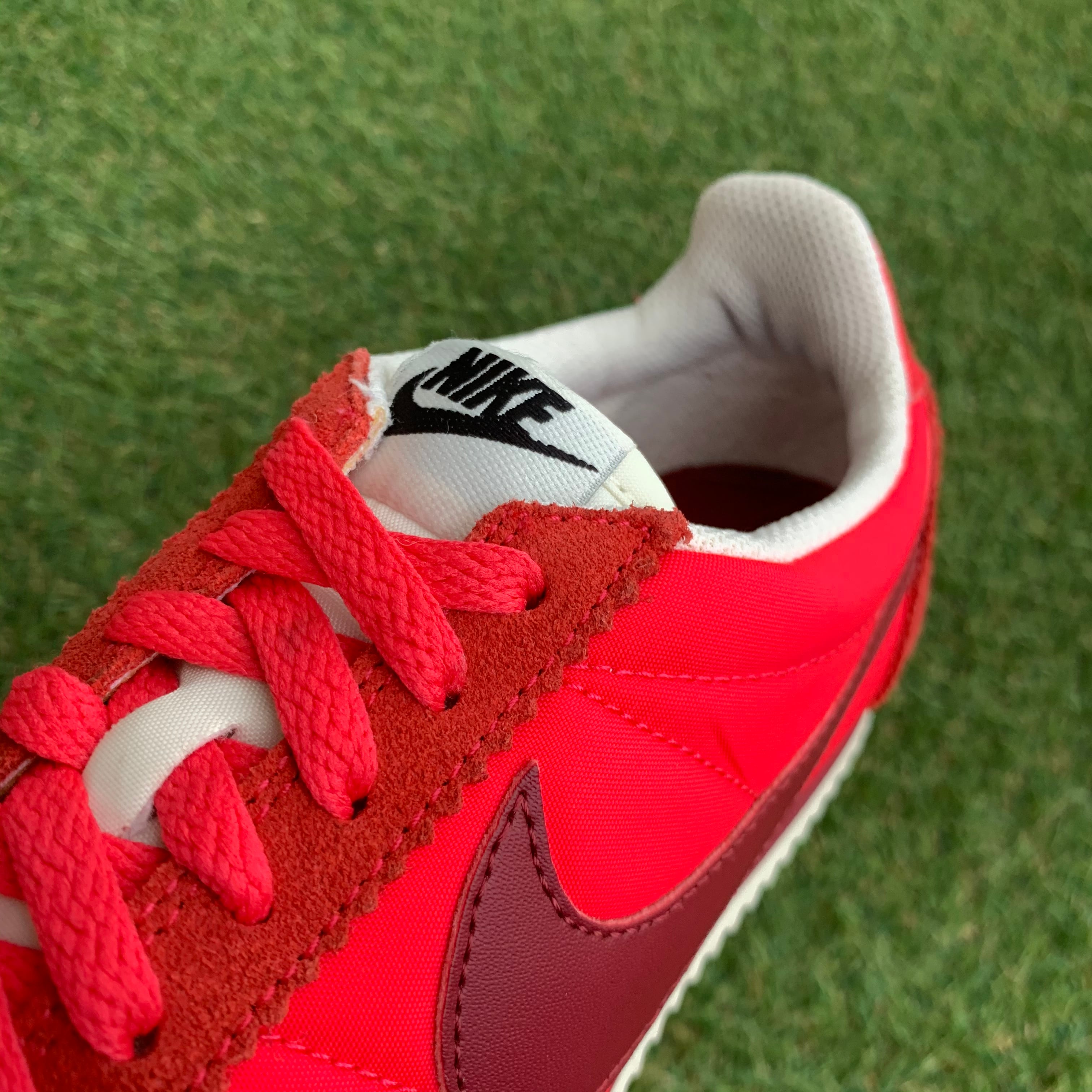 NIKE CLASSIC CORTEZ NYLON スニーカー