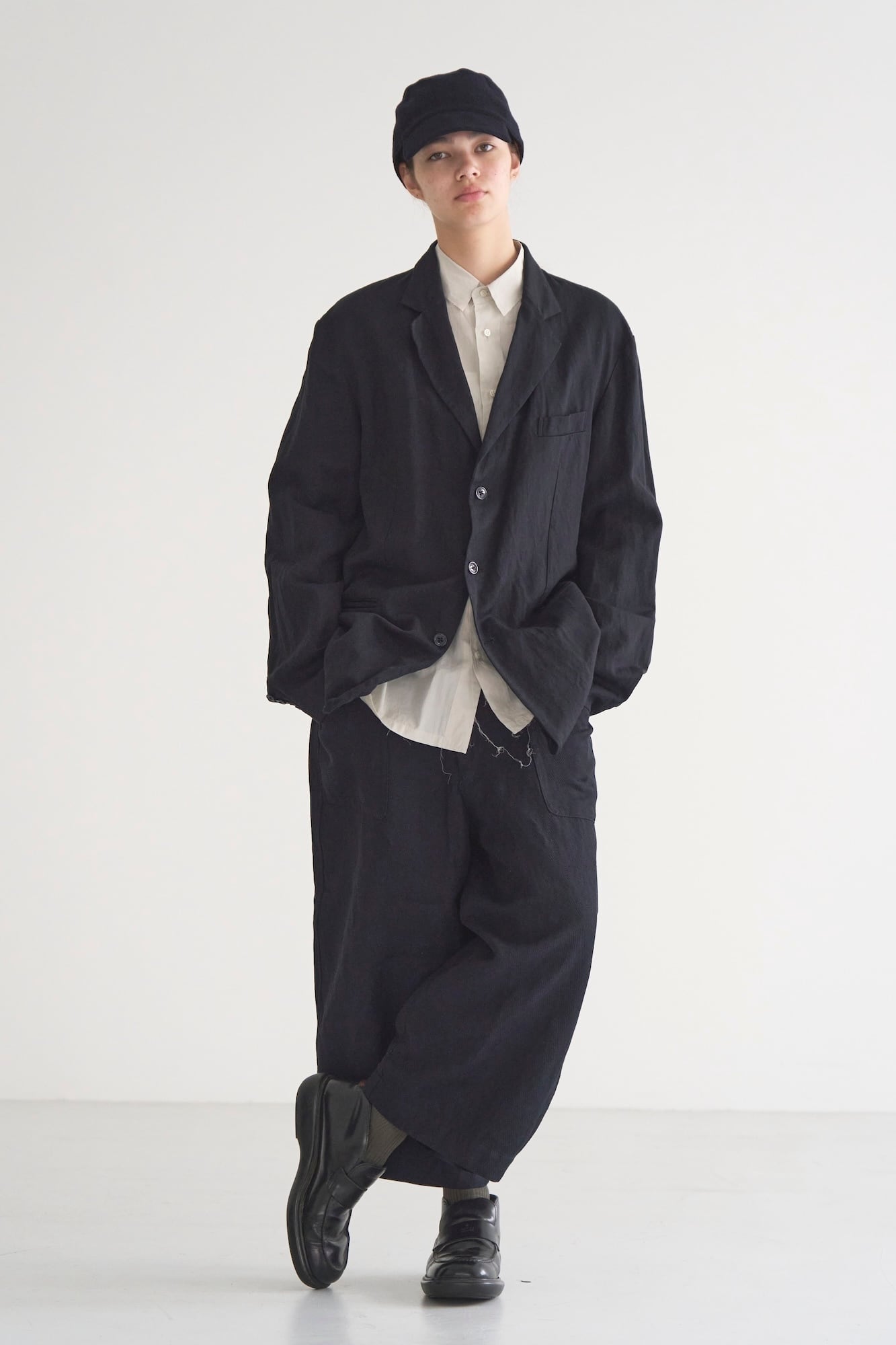 733a G. MODEL PANTS B-22