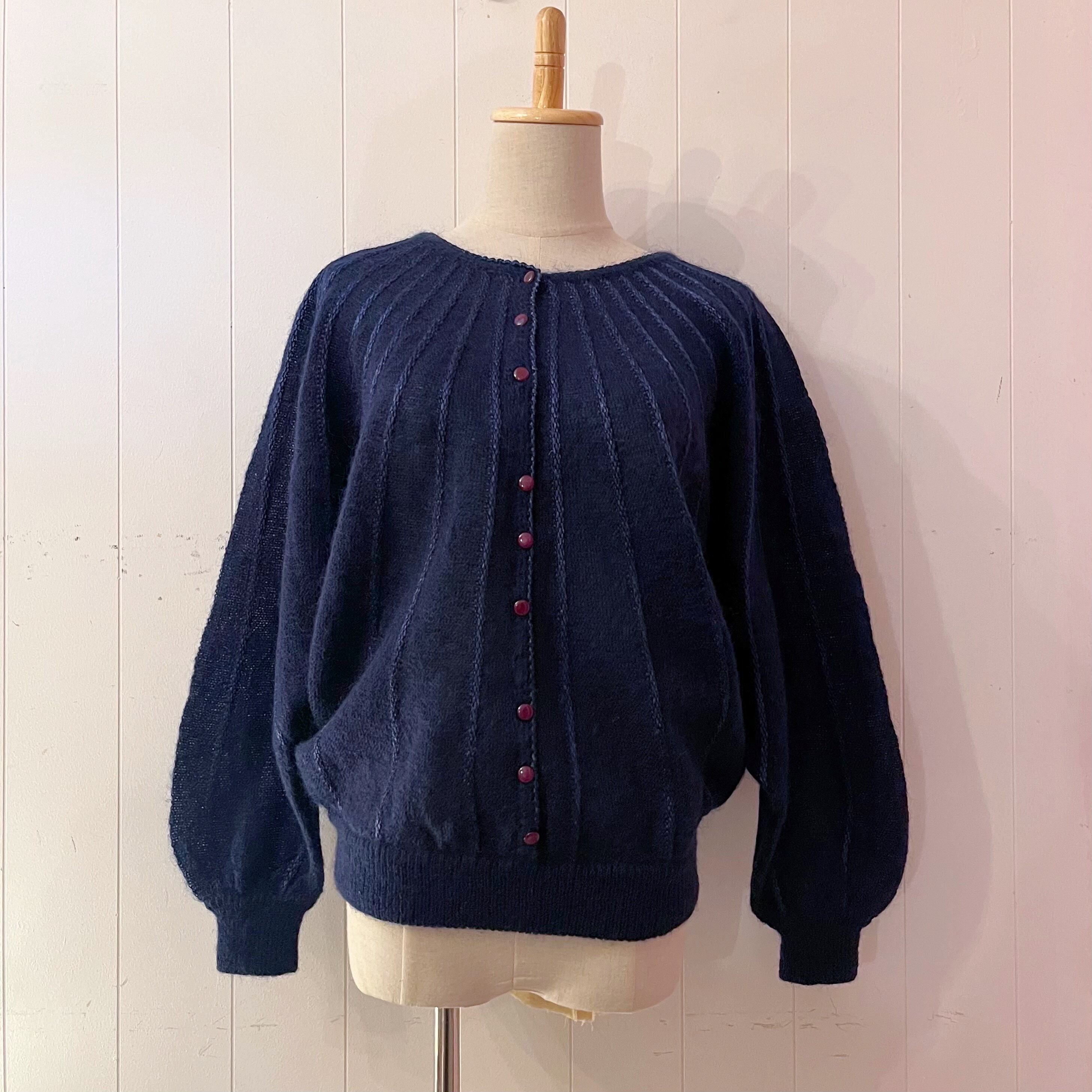 blue radial pattern knit sweater