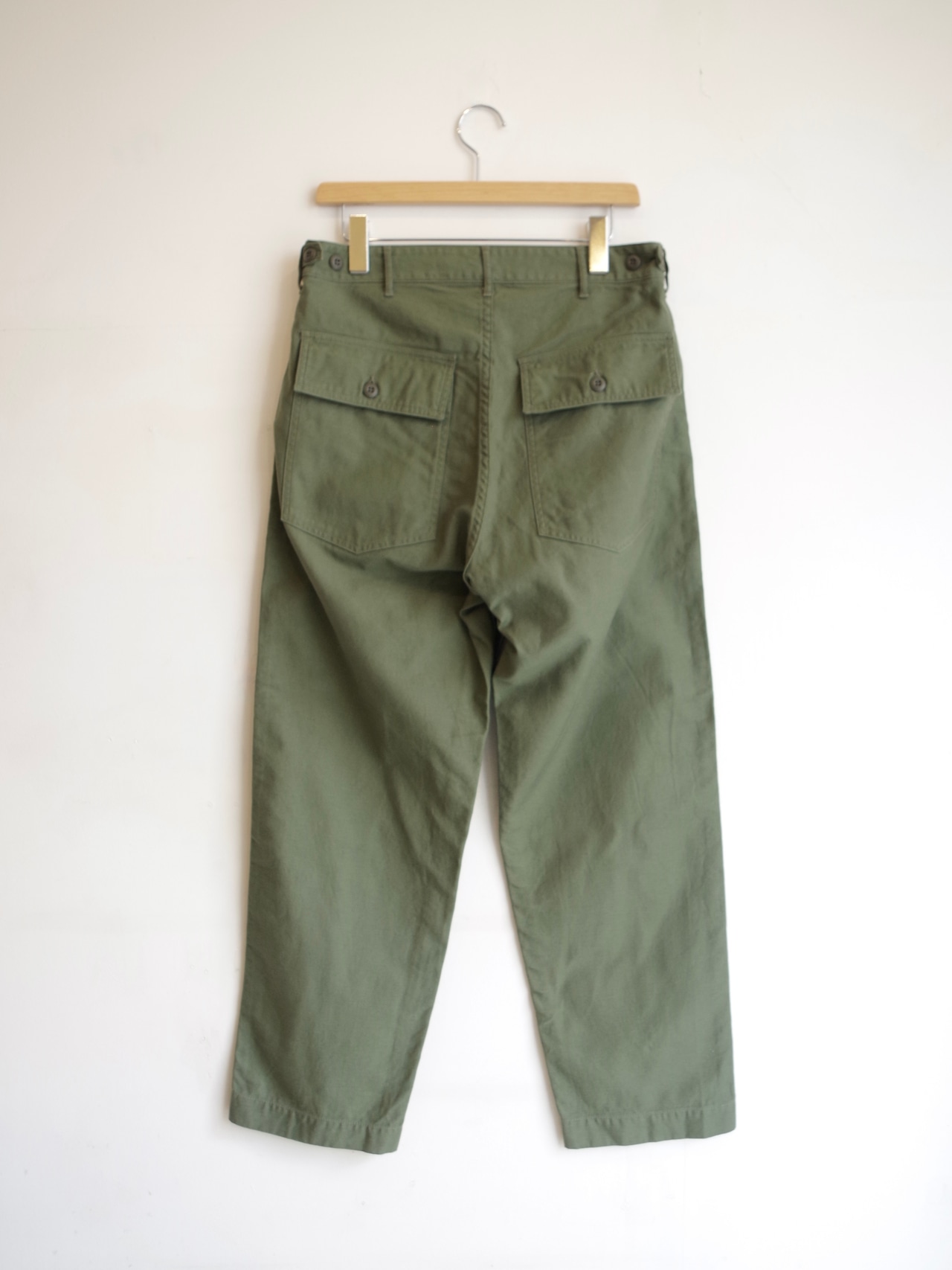 BRENA  BAKER PANTS MILITARY BACKSATIN