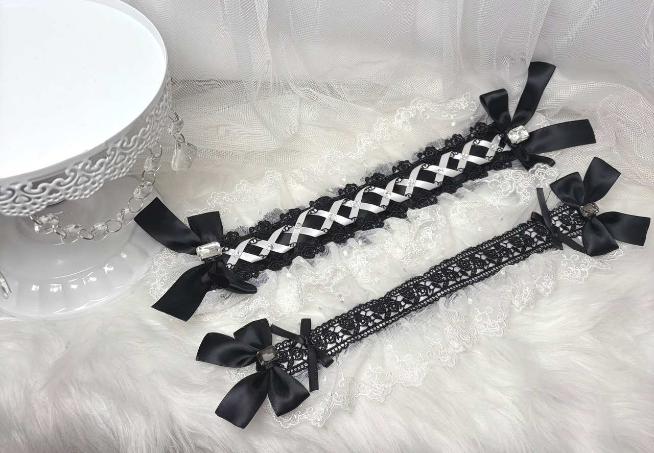 ♡【Sayakadoll by saya Original】一点のみ ホワイトレース 薔薇刺繍 編み上げリボン＆クリスタルビジュー フリルリボンヘッドドレス black×white ♡
