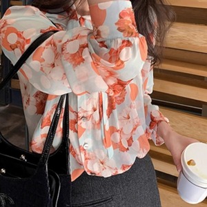 ボウタイ付き花柄スタンドカラーシャツ A00827