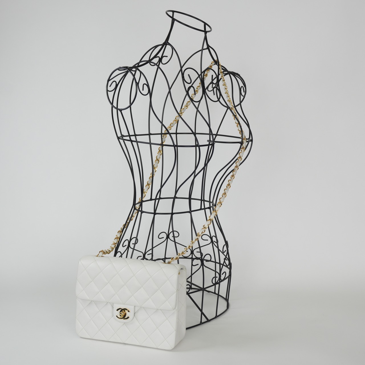 CHANEL シャネル ミニマトラッセ 20 ラムスキン シングルフラップ シングルチェーンバッグ ホワイト ゴールド金具 2番台