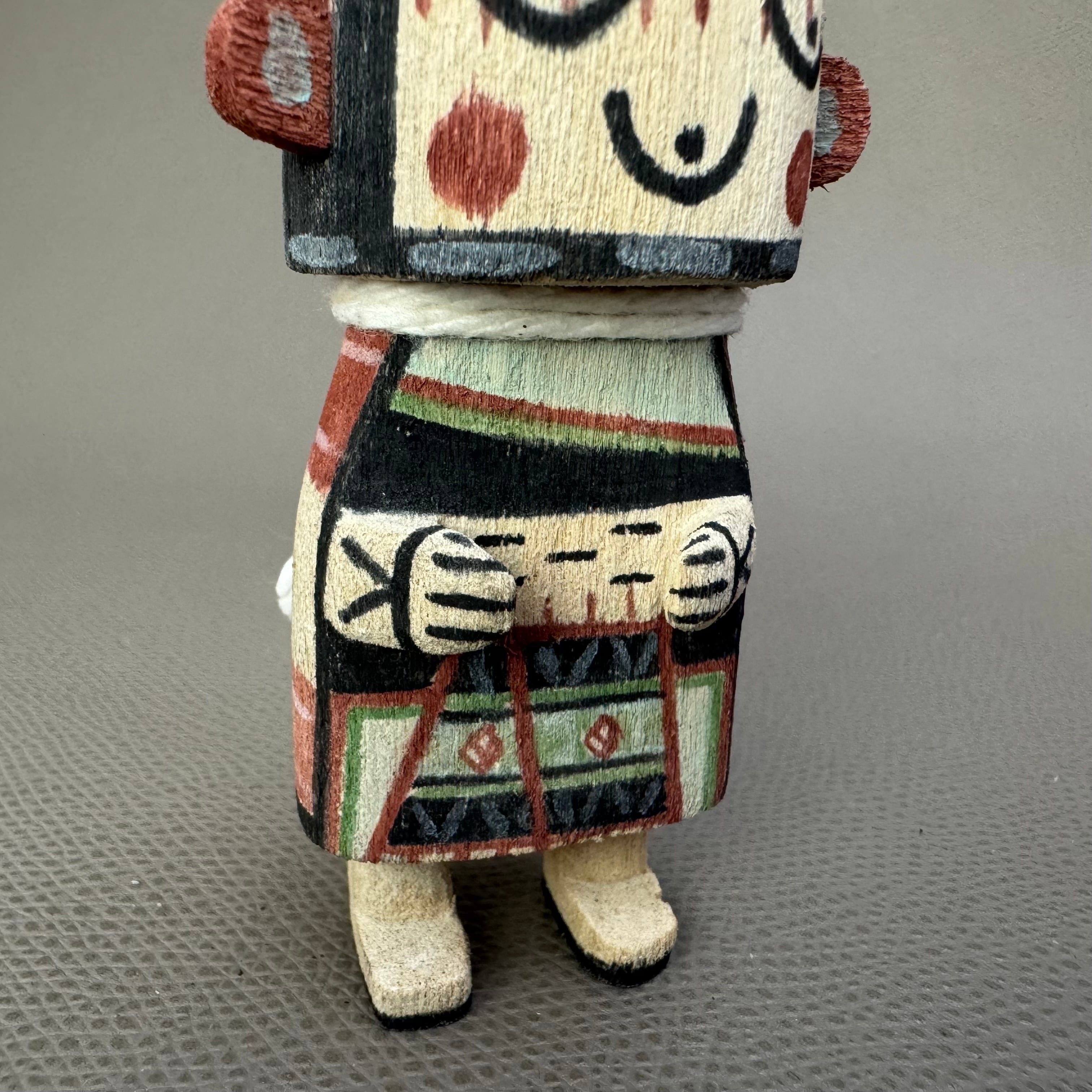 【FUNNY購入】ネイティブアメリカン雑貨 ホピ族 ドール＆ナバホ族 陶器 HOPI族（ホピ）アーティスト作 Grand Mother カチーナドール INDIAN