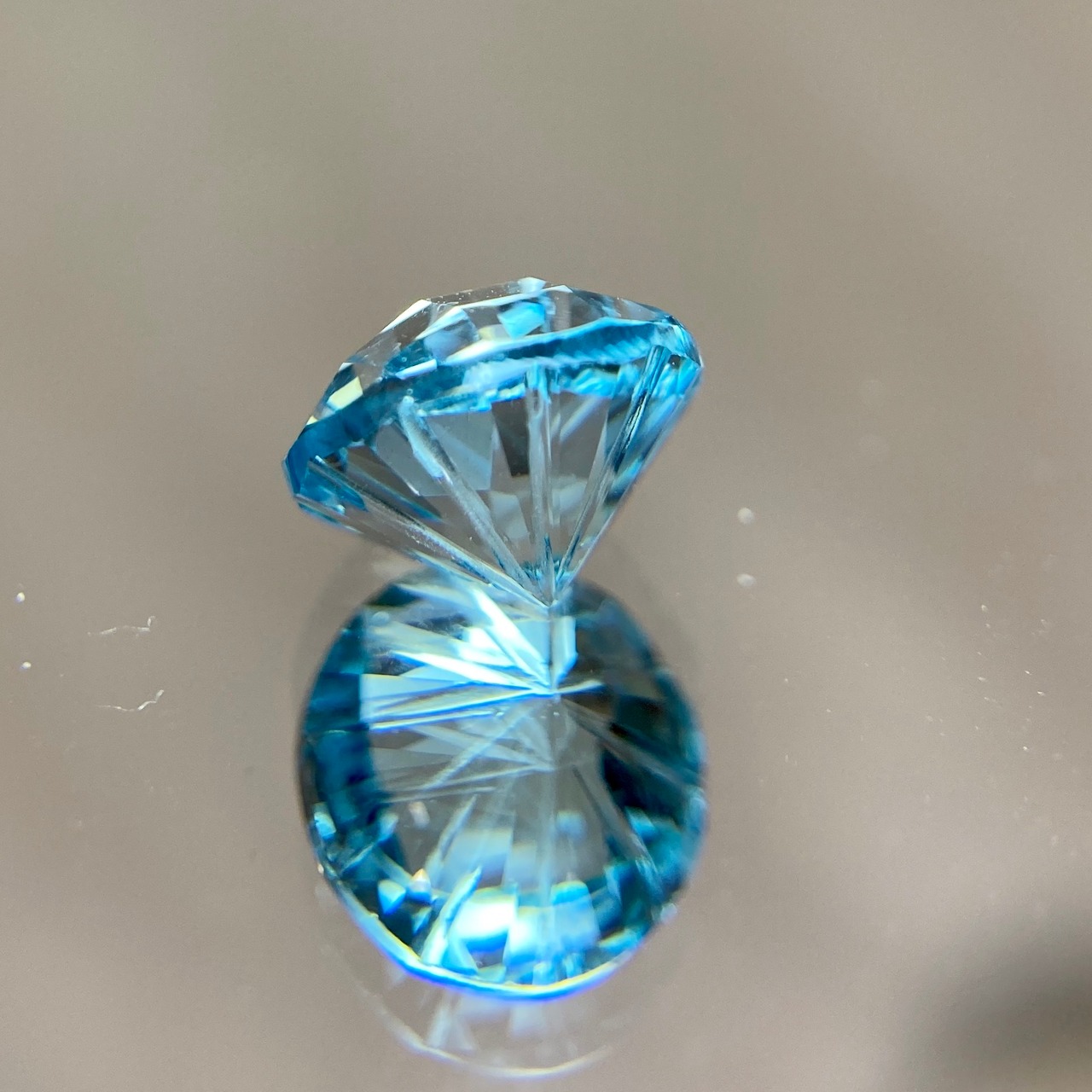 トパーズ 2.620ct ブルー 簡易ソーティング付き