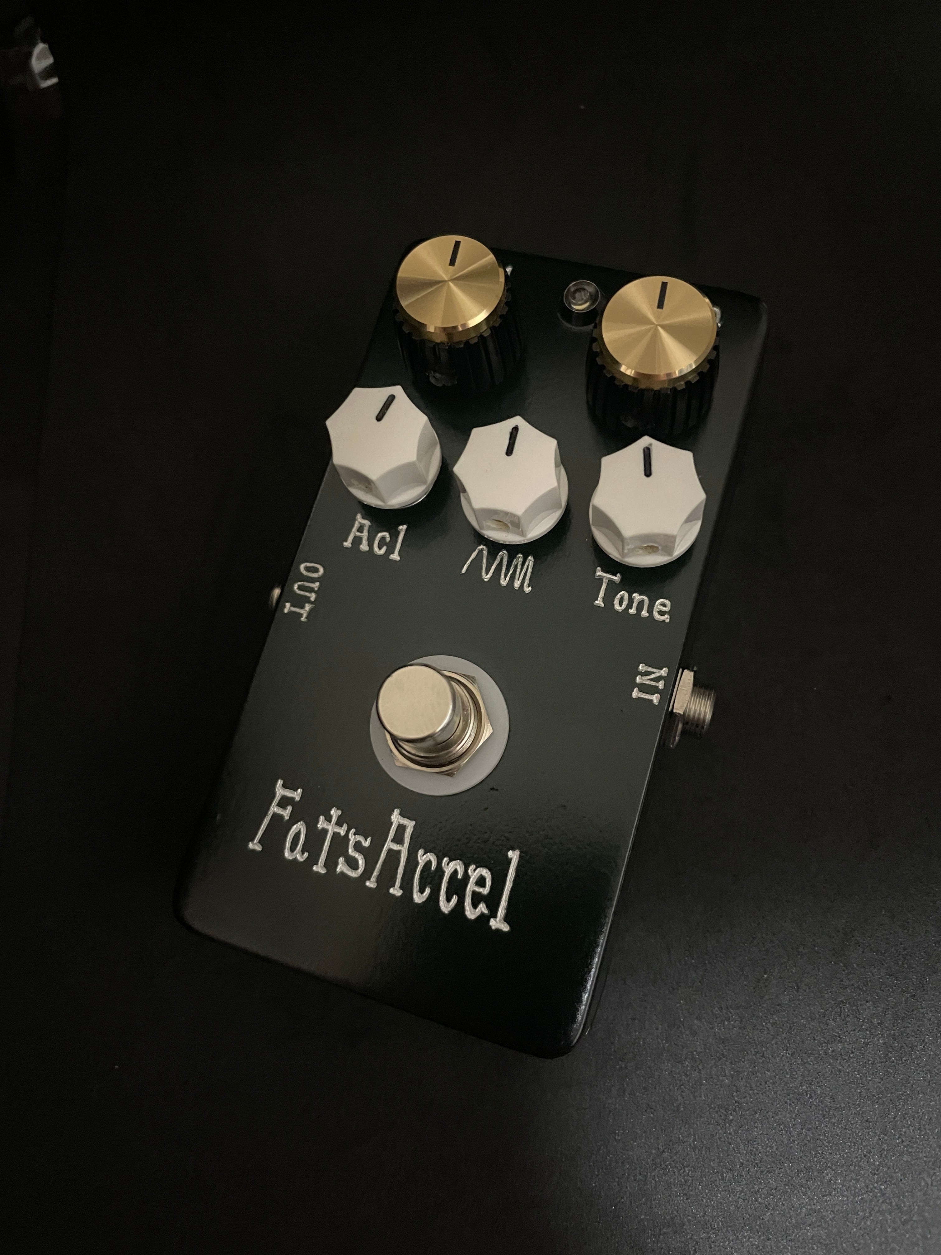 完全オリジナル回路のハンドメイドオーバードライブブランド：Fats