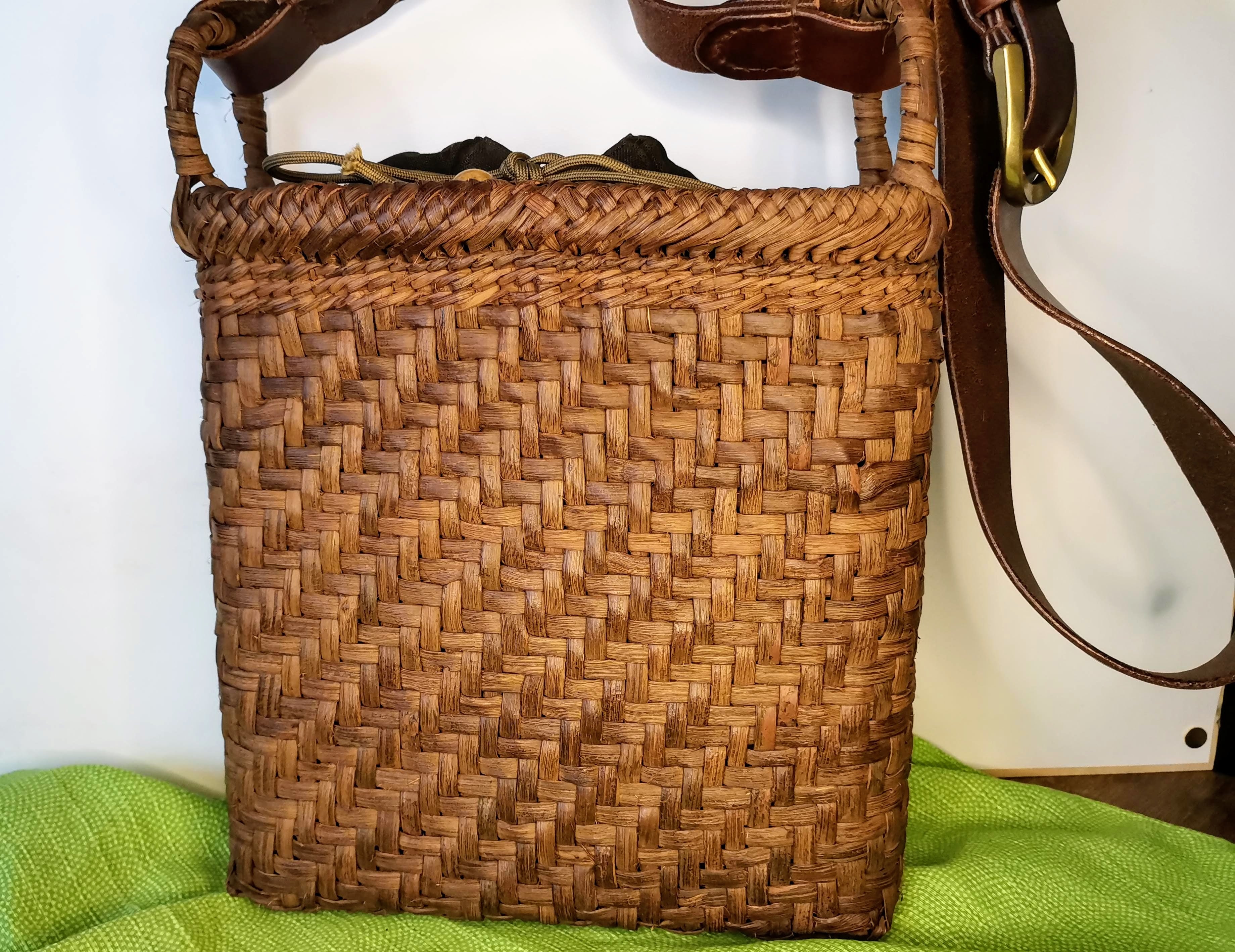 山ぶどう　ショルダーバッグ 楽天市場】やまぶどうショルダーバッグ(二番皮/細ひご/網代編み/リネン