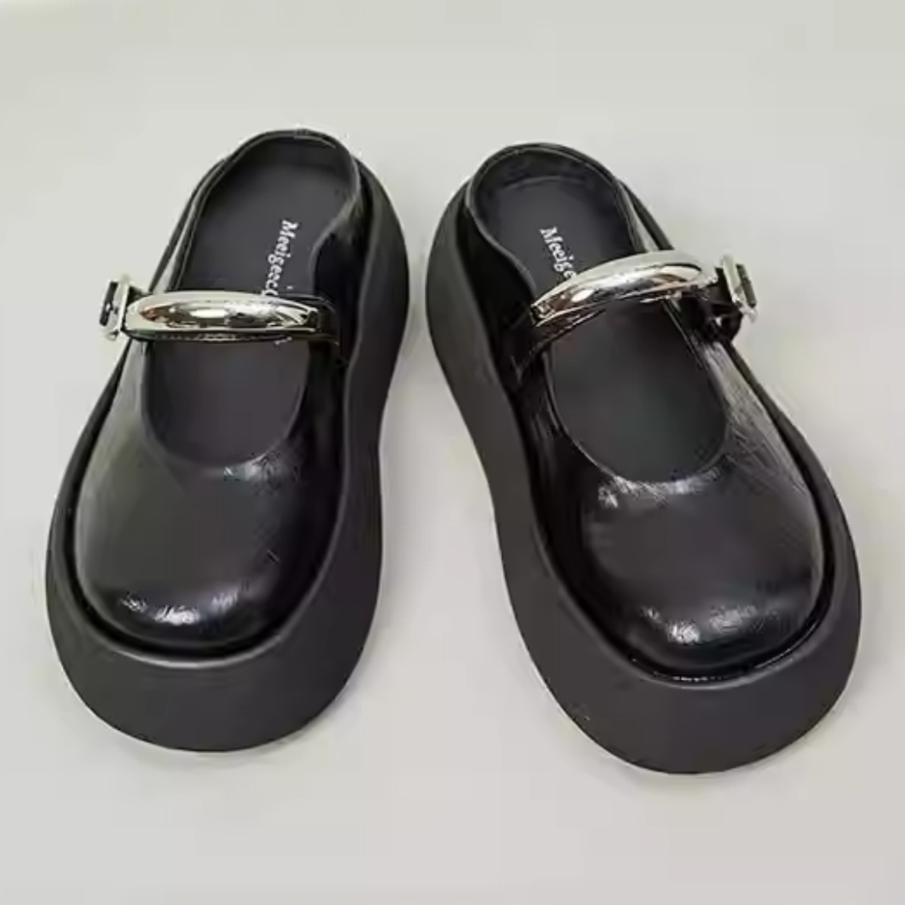 Genuine leather closed-toe half mules (ME362)