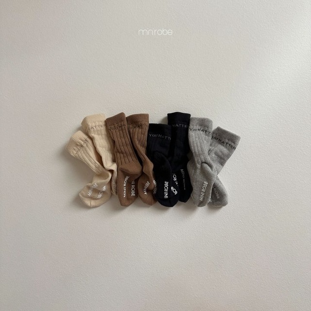 minirobe25wn_Lettering Socks