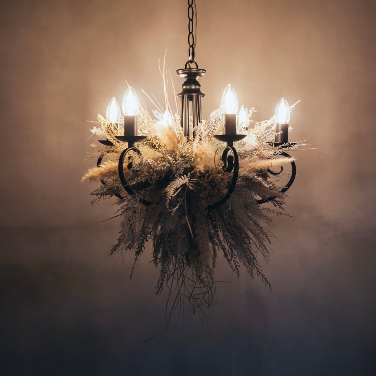 100,000yen~ | シャンデリア &ドライフラワー専門店 STOCKROOM