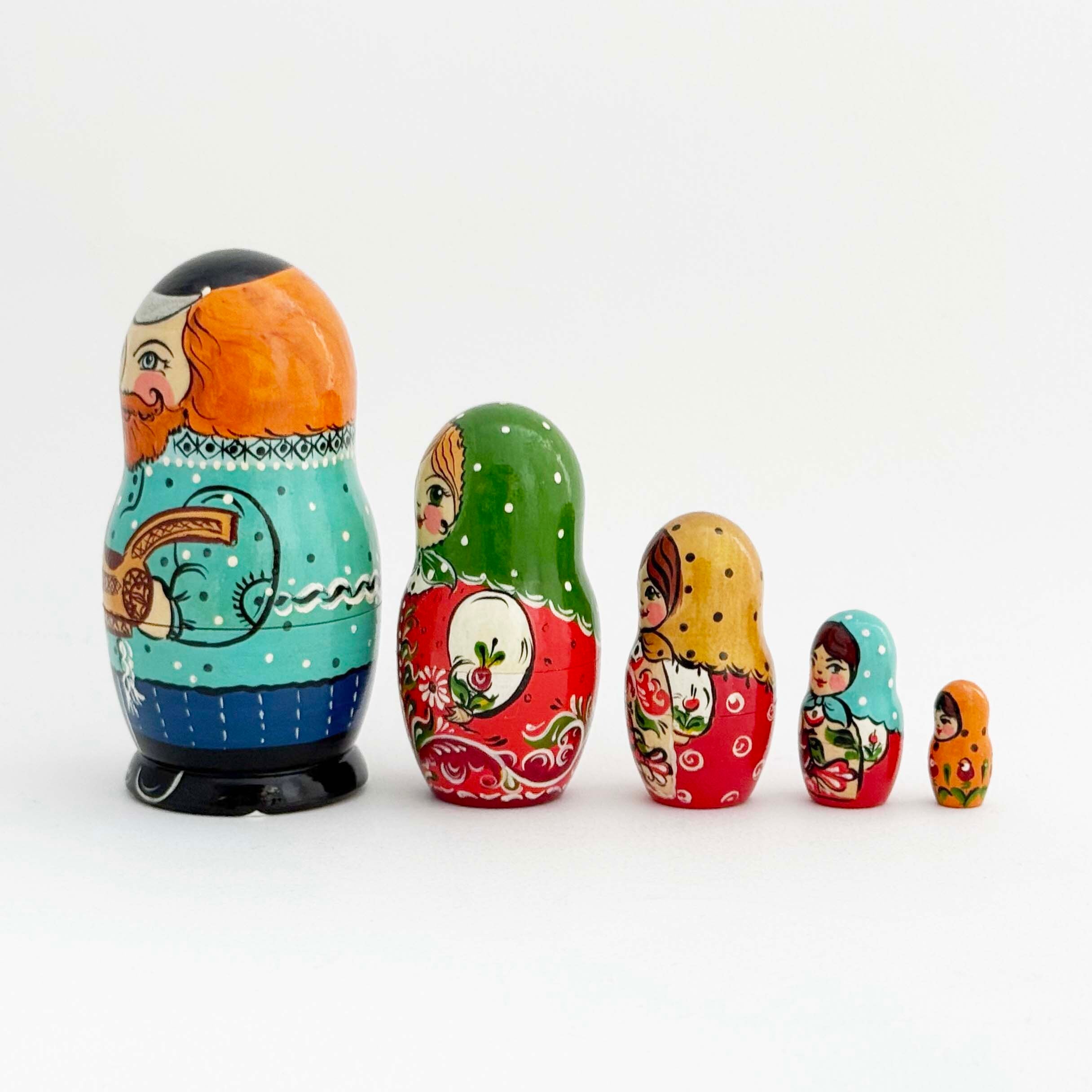 アルハンゲリスク産マトリョーシカ(家族5個組)