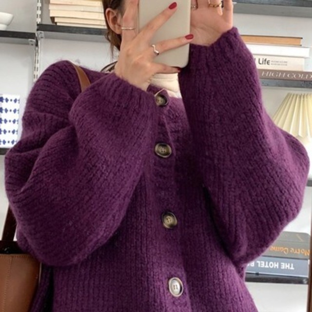 カーディガン リブニット 送料 3色 無料 長袖 Vネック ビッグボタン 大人可愛い べっ甲ボタン かわいい きれいめ 大人女子 エレガント 肌見せ デコルテ 無地 春 秋 冬 ガーリー 10代 20代 大人 学生 お出かけ 外出 きれいめカジュアル 着回し ファッション デート コーディネート 重ね着 休日 特別な日 お祝い 記念日 メンズウケ カジュアル 普段着 春コーデ 秋コーデ おしゃれ シンプル スタイル ゆったり 細見せ オフィスカジュアル 30代 オフィス ワンポイント ママコーデ