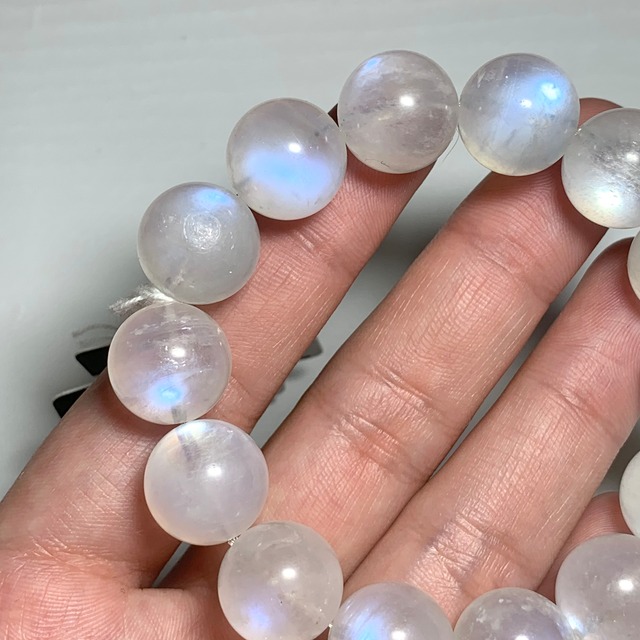 鑑別書付き☆大玉ペリステライト・ブレスレット