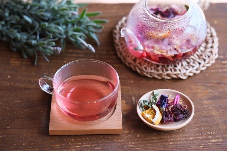 ローズマリー!! ハーバライフ ハーバルティー 4本☆ 季節のハーブティー GIFT BOX入 | Herbal Style （ハーバルスタイル）