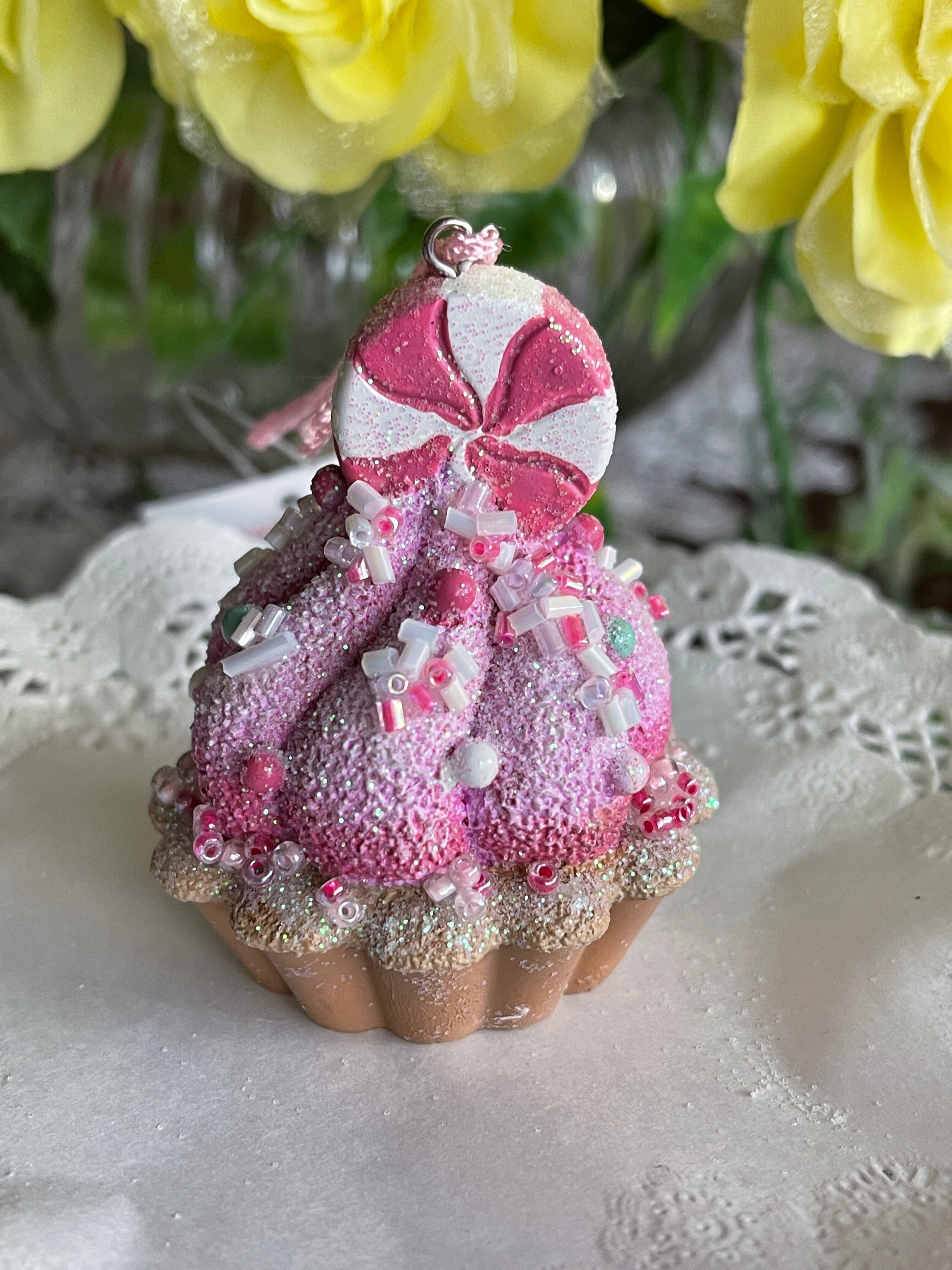 Gisela Graham London 可愛いカップケーキ ピンク オーナメント Merry Unbirthday