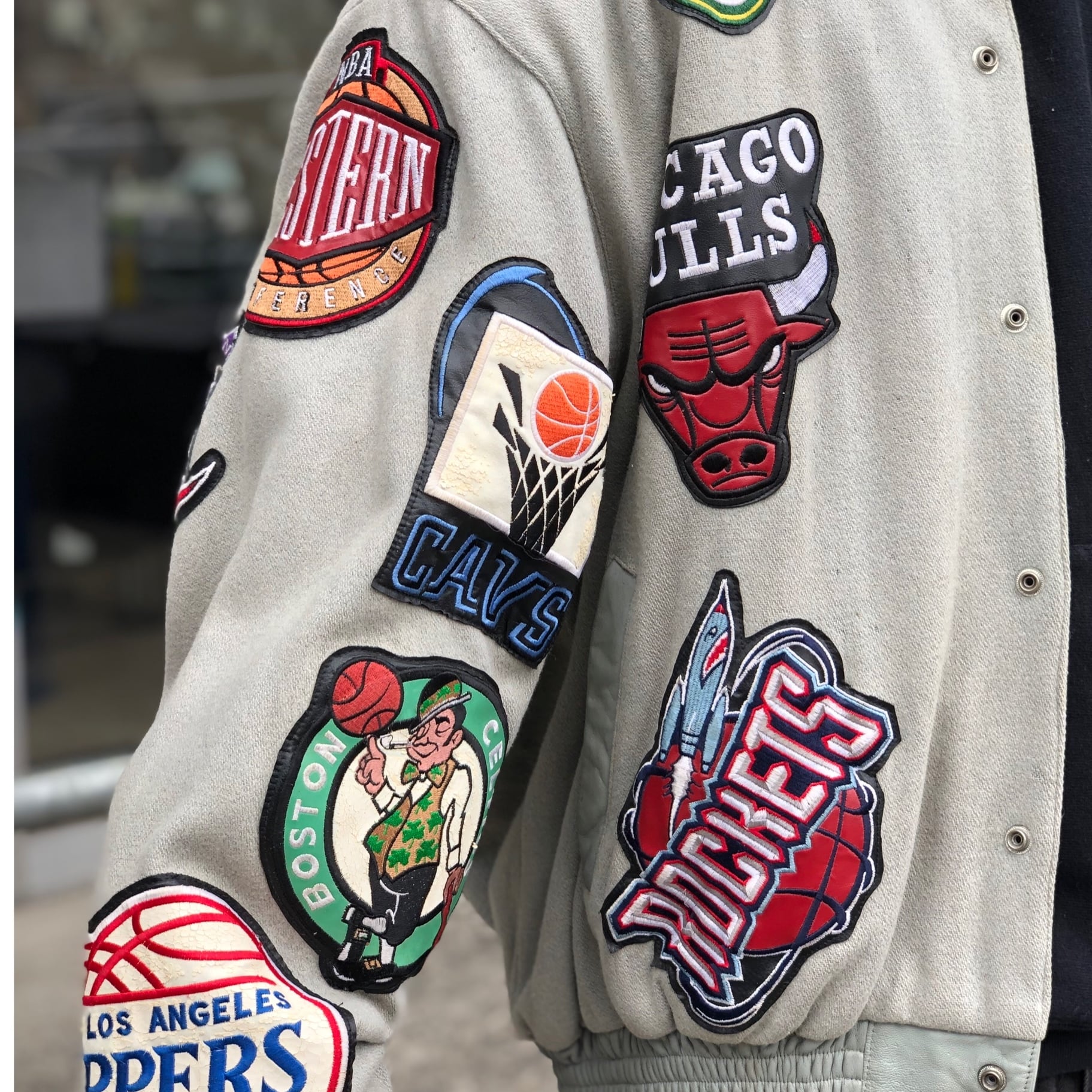 最新最全の NBA ジェフハミルトン 全チームロゴ スタジャンJACKET 3XL