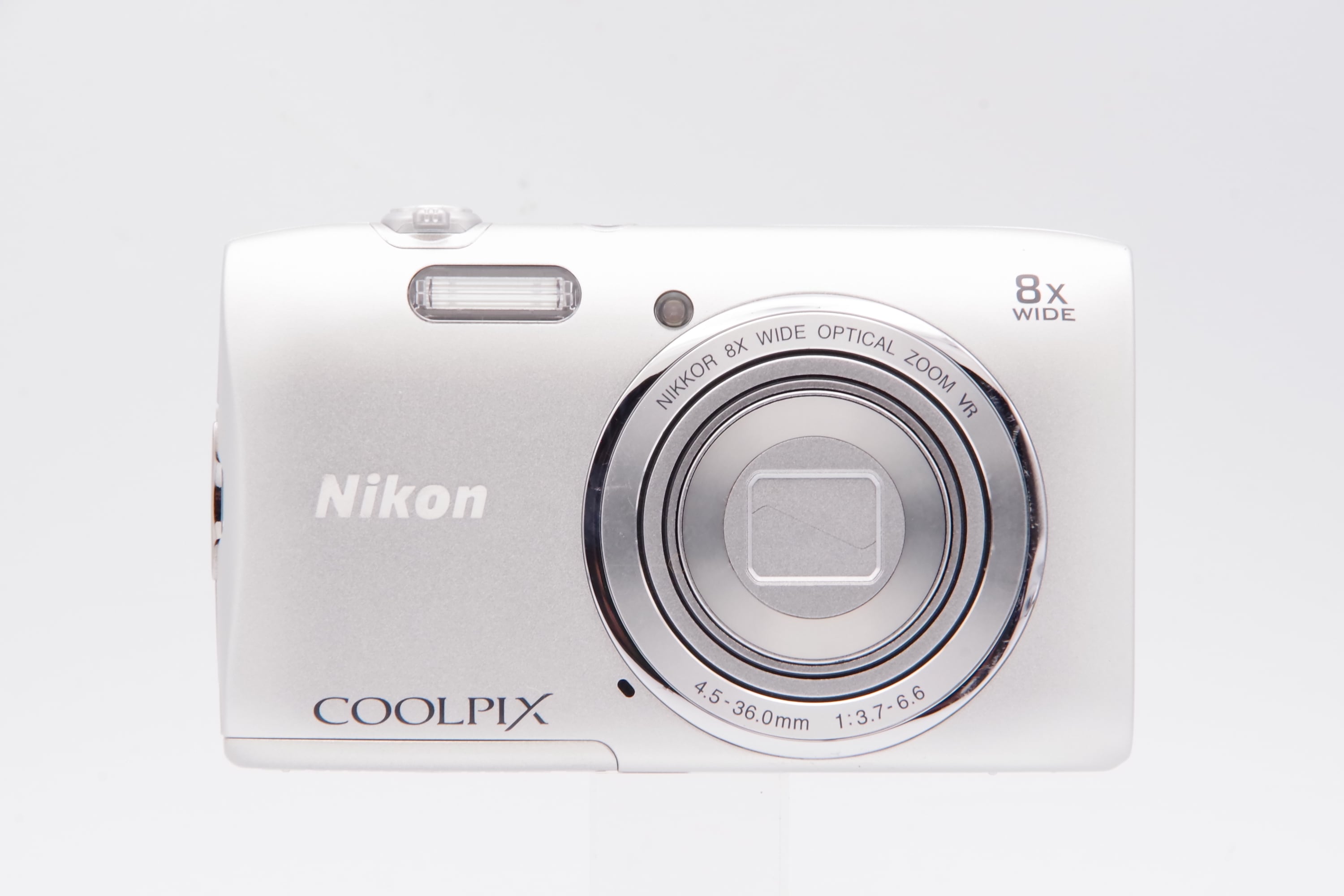 プラウベル PLAUBEL makina67 NIKKOR 80mm F2.8 Plaubel Makina 67 Film Camera w/80mm f2.8 Nikkor Lens [Very good