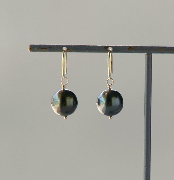 Tahiti Pearl Pierced Earrings / Pair (PE011-PG)