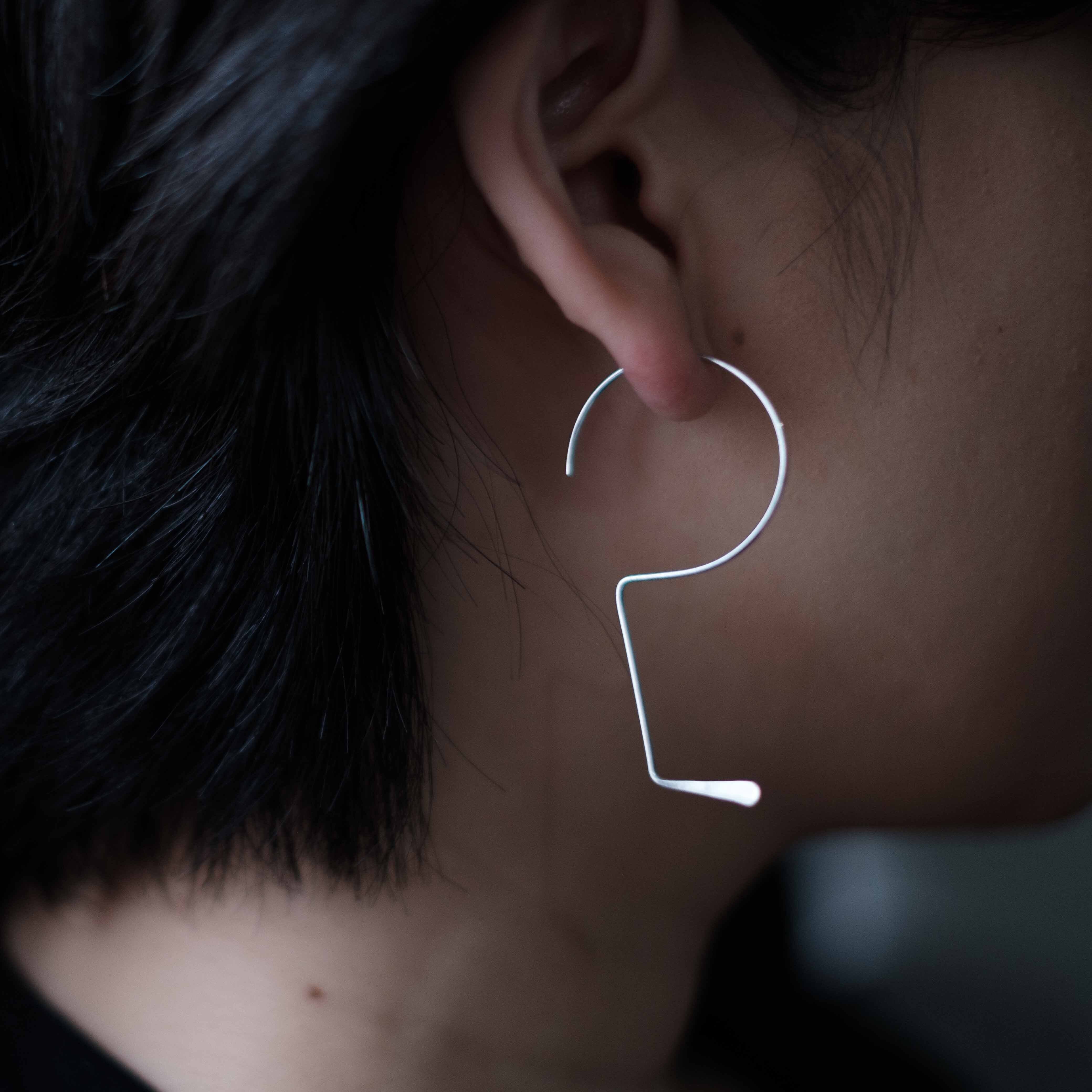 5」hook pierce silver | coloq