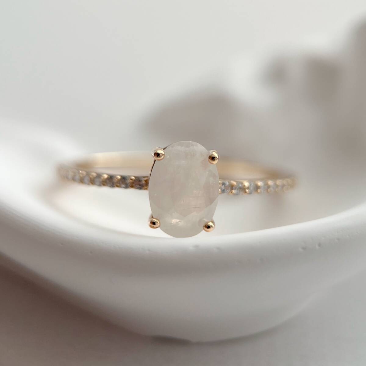 天然ムーンストーンオーバルリング　silver925