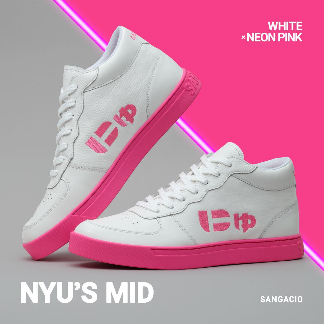 ね*ね様 SANGACIOにゅ〜ず　スニーカー　23cm にゅ～ず『ホワイト＆ブラック』 | SANGACIO