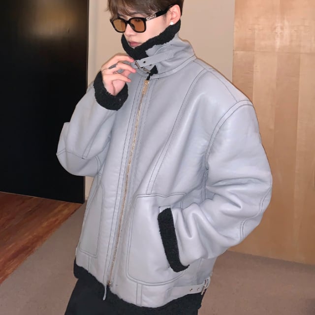 【予約販売】フライトジャケット レザー ライダース ブルゾン アウター ジップアップ 無地 裏ボア バイカラー グレー ブラック ジャケット ショート丈 メンズ カジュアル 男前 こなれ感 お洒落 韓国 トレンド 秋 冬 M/L/XL