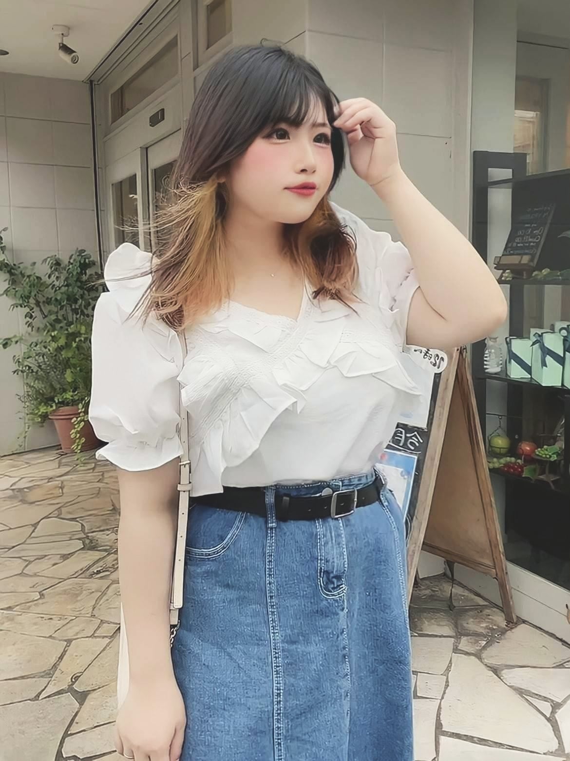 クロスフリルブラウス フェミニンコーデ オフィスカジュアル 人気 可愛い 大きいサイズ 韓国 Ch4301 可愛い 大きいサイズ韓国レディースファッション通販 Chulachula チュラチュラ