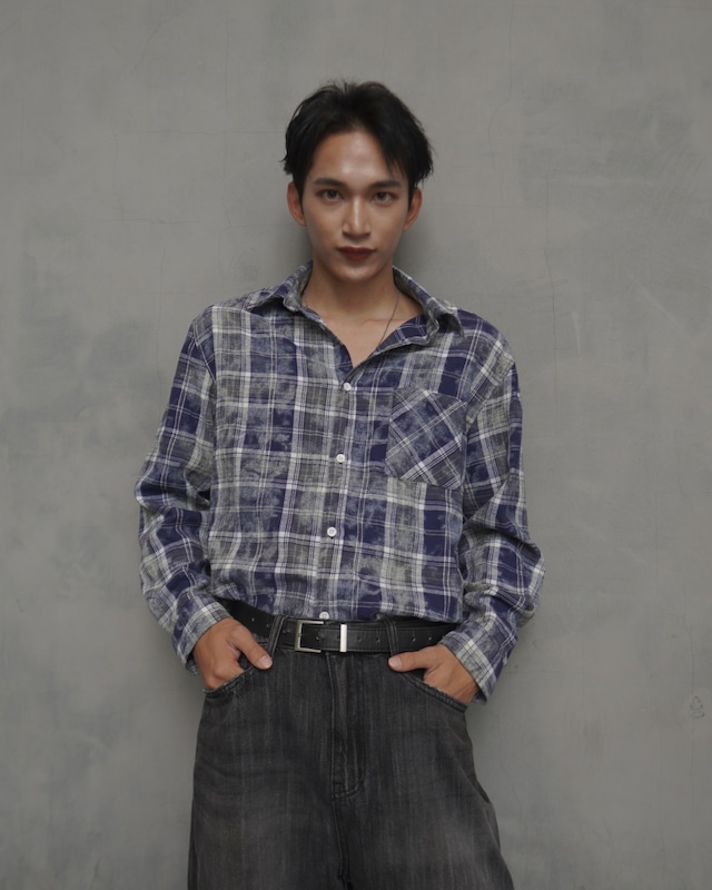 【ユニセックス】ビンテージウォッシュ加工チェックシャツ／ネイビー×グレーカーキウォッシュ