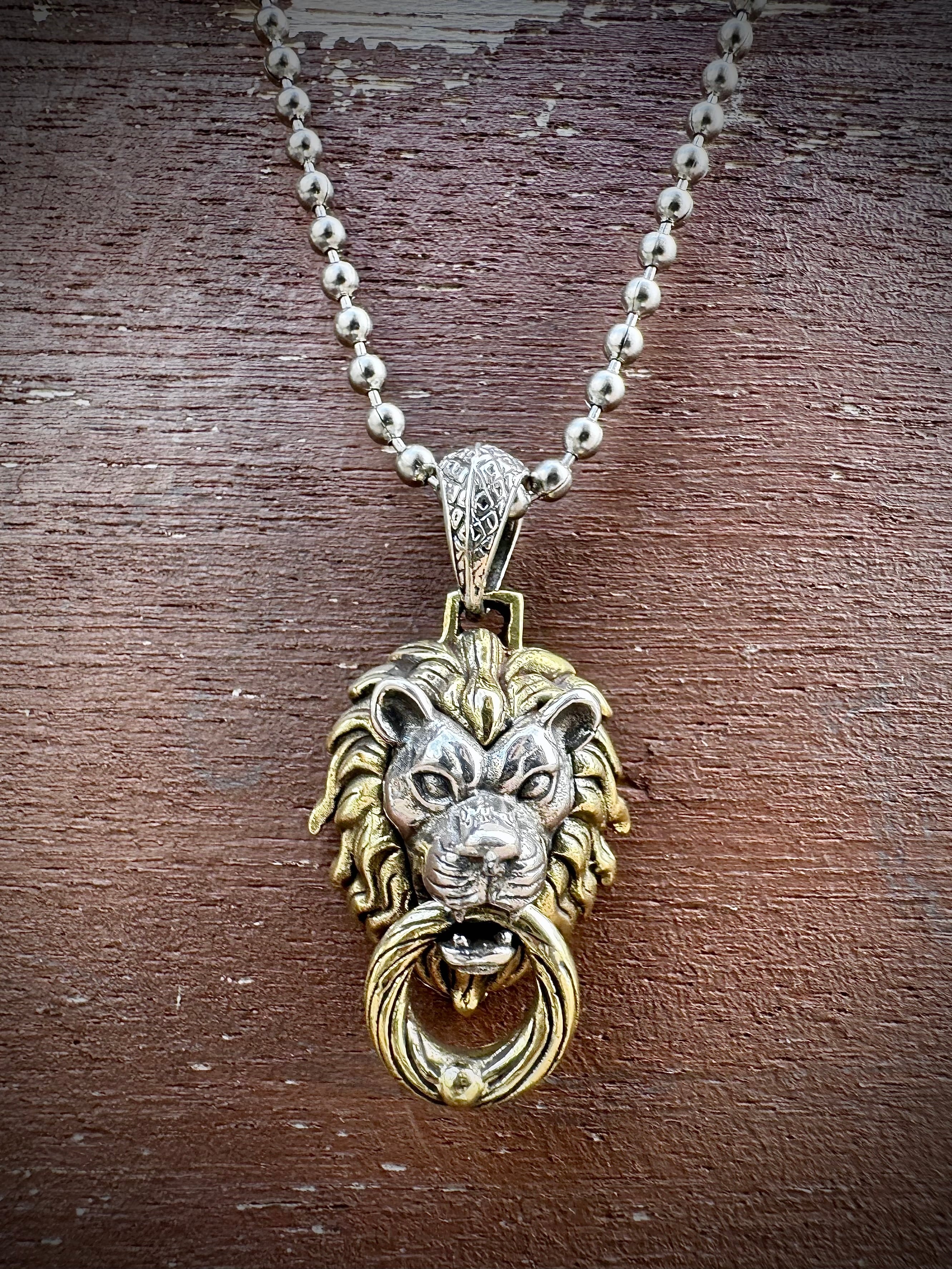 ジャーライオンペンダントトップ | Gift Rover（ギフトローバー）