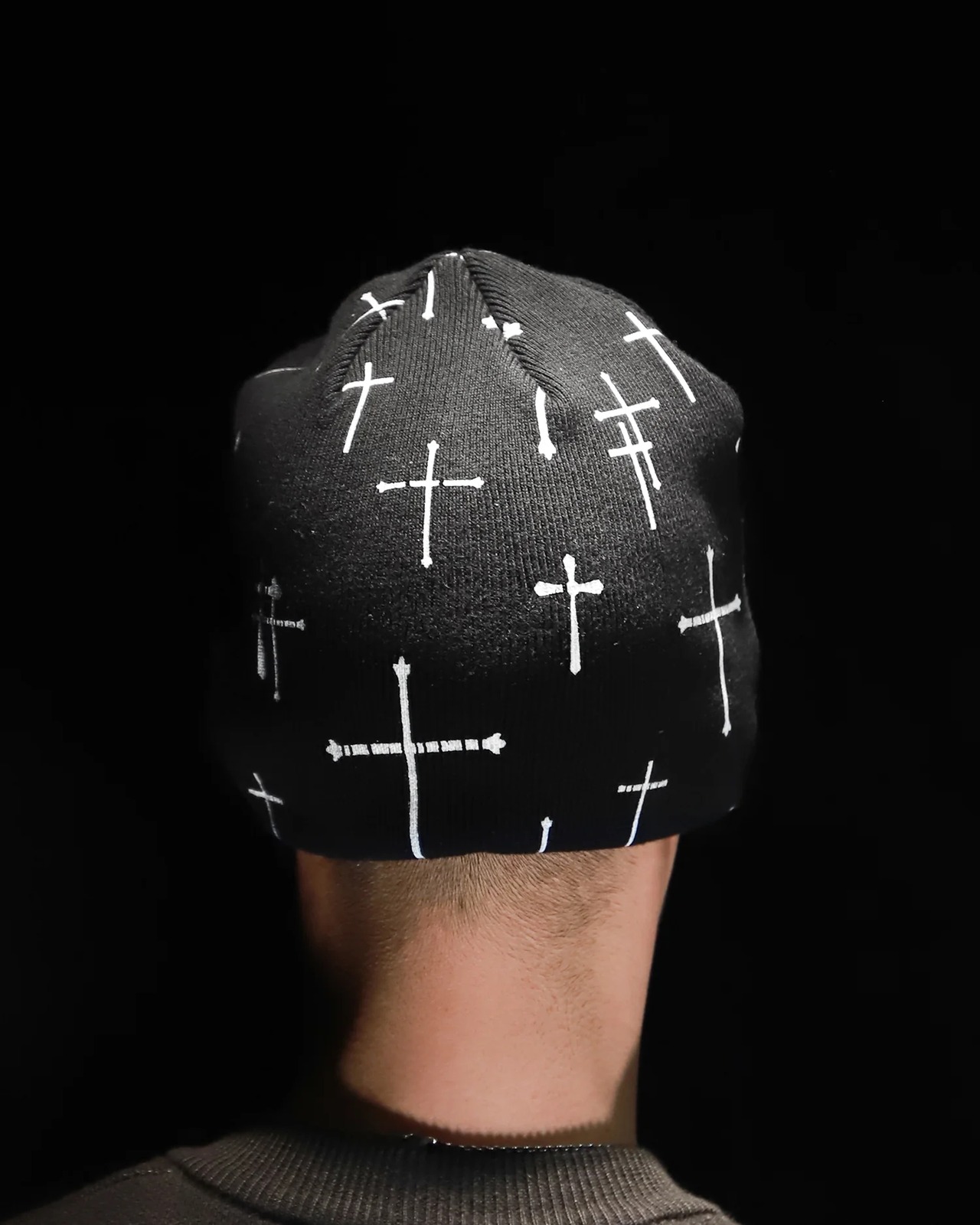 LAST NEST / CROSS BEANIE | HOLICK
