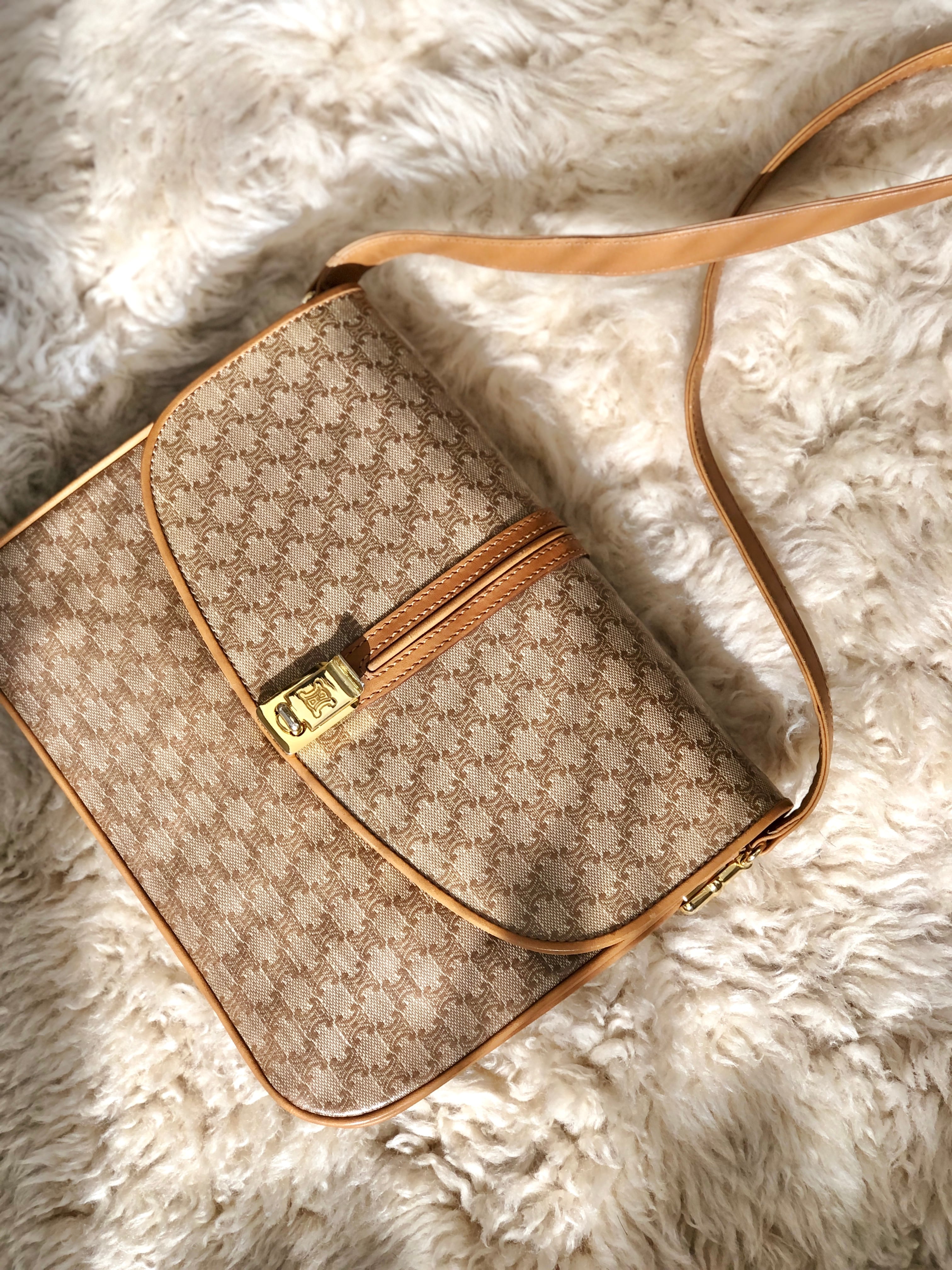 CELINE セリーヌ フロントライン ブラゾン クロスボディ ショルダー