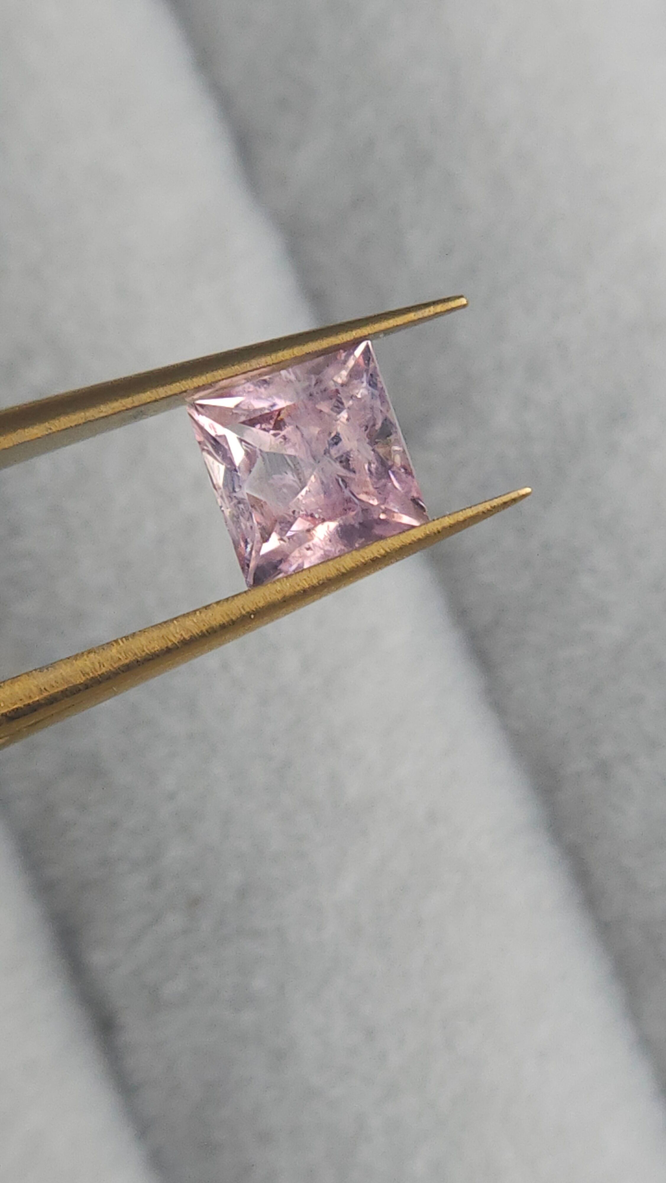 ピンクトルマリン 0.85ct | ironahoseki