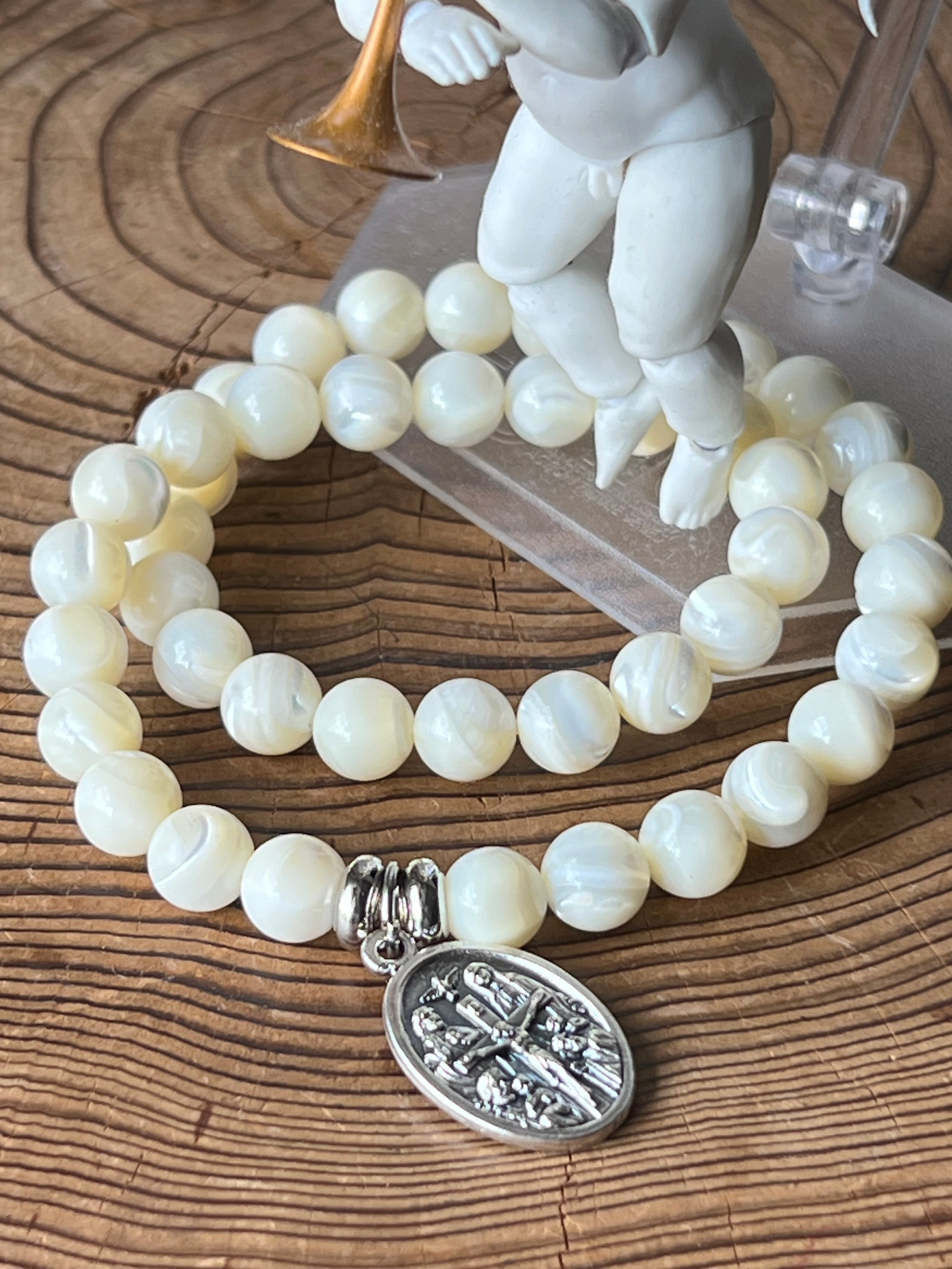 MOPメビウスブレスレット