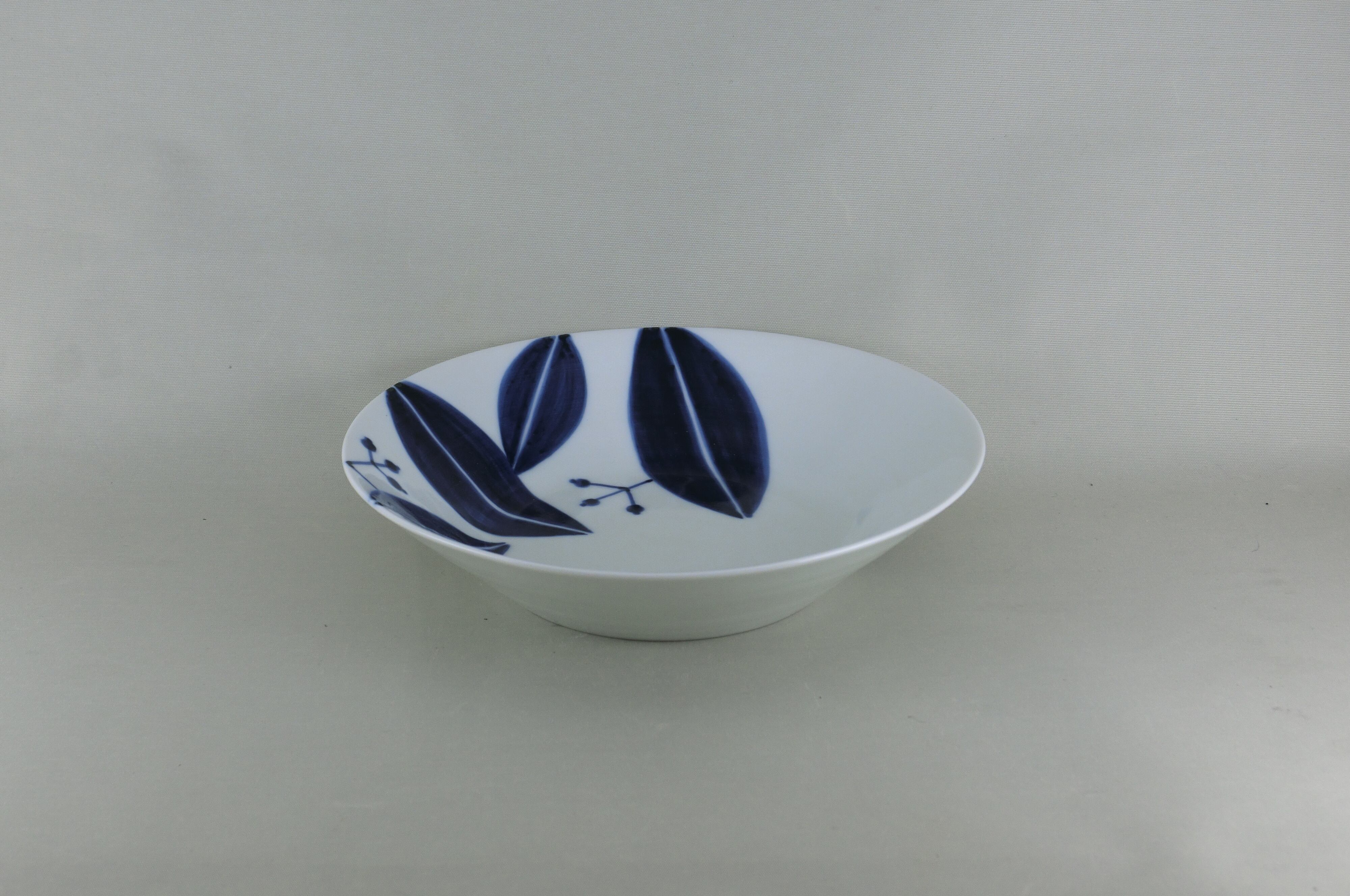 リーフシリーズ　平鉢（中）