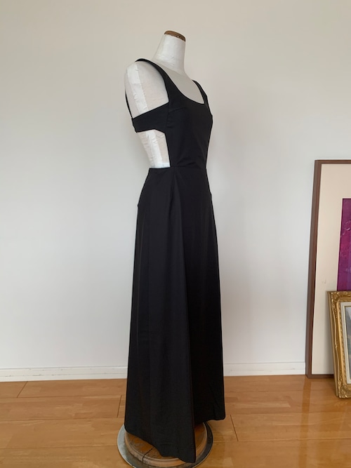 Back view dress (2021 online shop 限定)