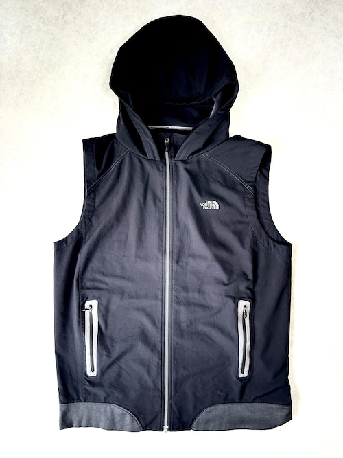 US規格 THE NORTH FACE フーデッド ソフトシェルベスト M ブラック ノースフェイス 裏フリース マウンテンアスレチックス 止水ジップ