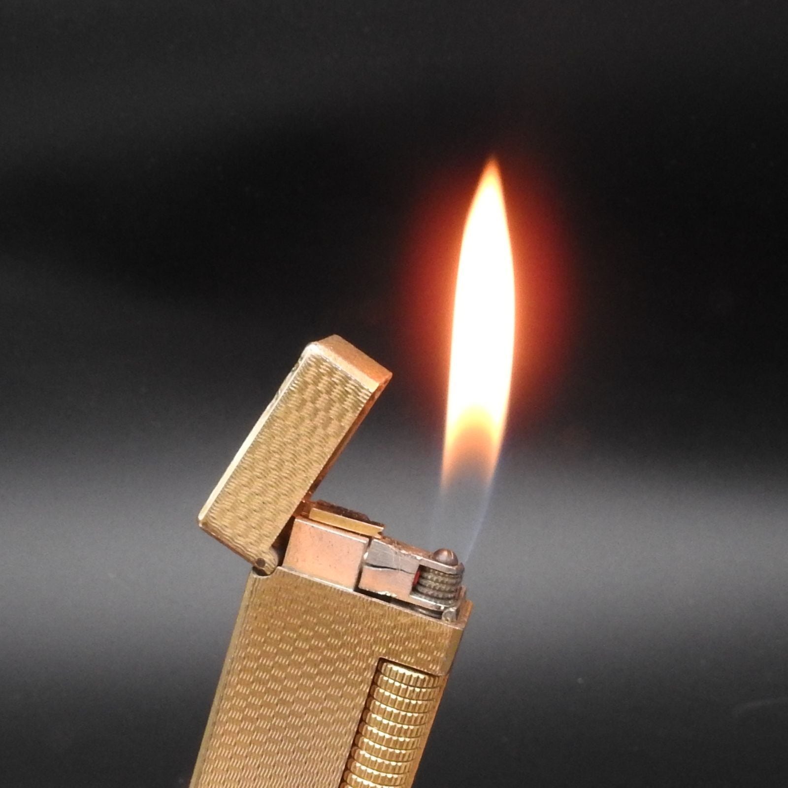 HQ-77】Dunhill ダンヒル ガスライター ゴールド 着火〇 ヴィンテージ