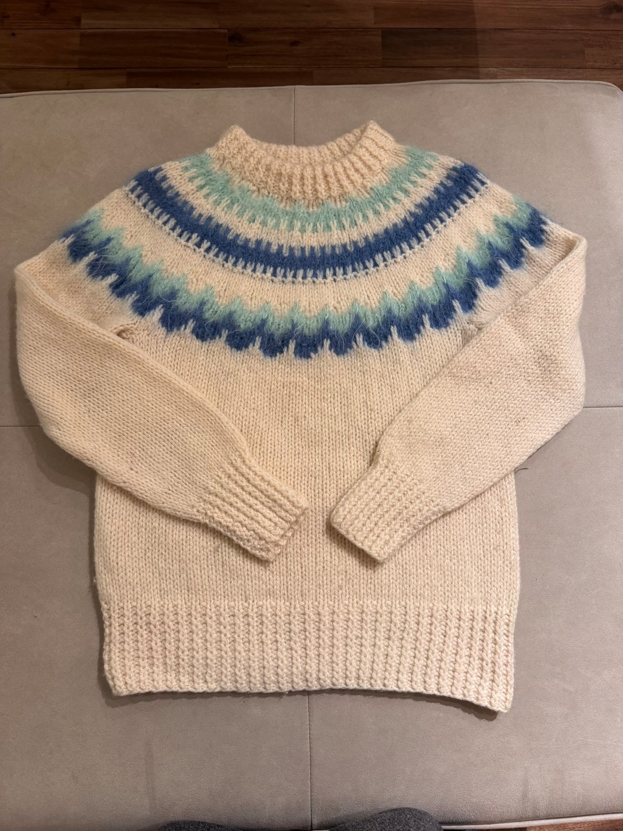 Denspun Nordic Pattern Hand Knit Wool Sweater