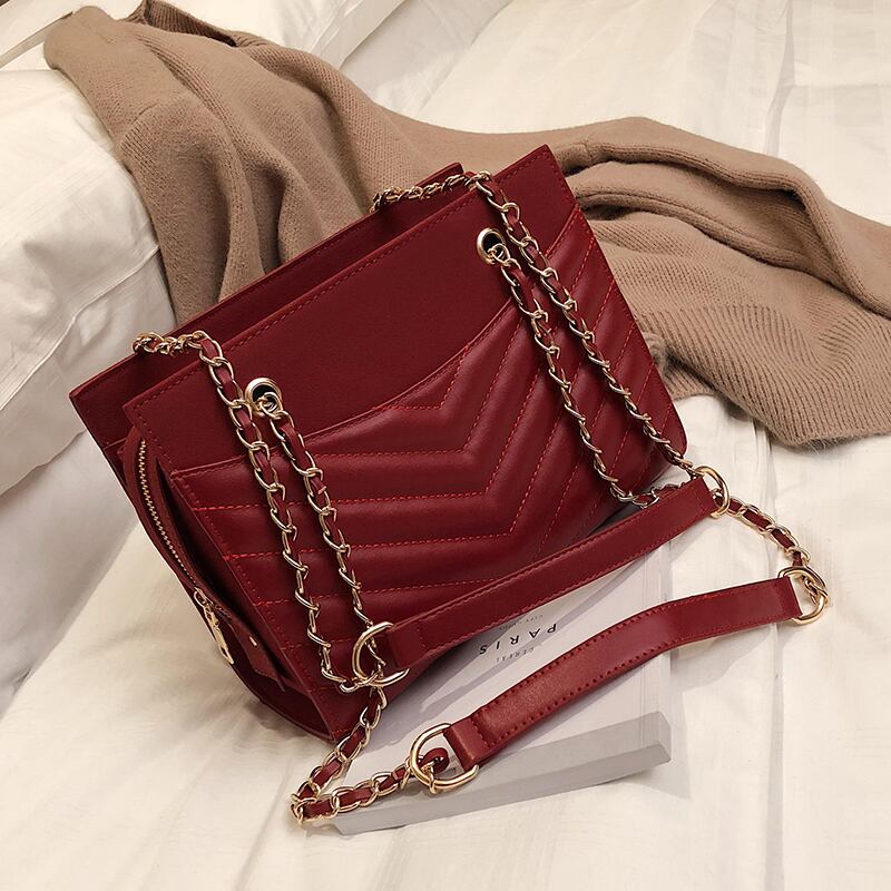 シックなチェーンショルダーメッセンジャーバッグのカジュアルな野生のトートバッグの新しいバッグ女性2020新しいバージョン Tiancai_Wing_Bag5357361