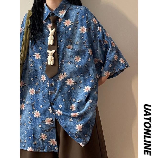【UATONLINEシリーズ】★シャツ★ トップス ユニセックス 半袖 夏服 レトロ アロハシャツ 油絵風 ブルー 青 花柄