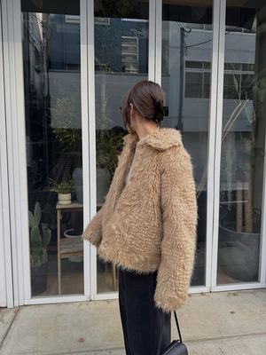soutien collar mohair short coat