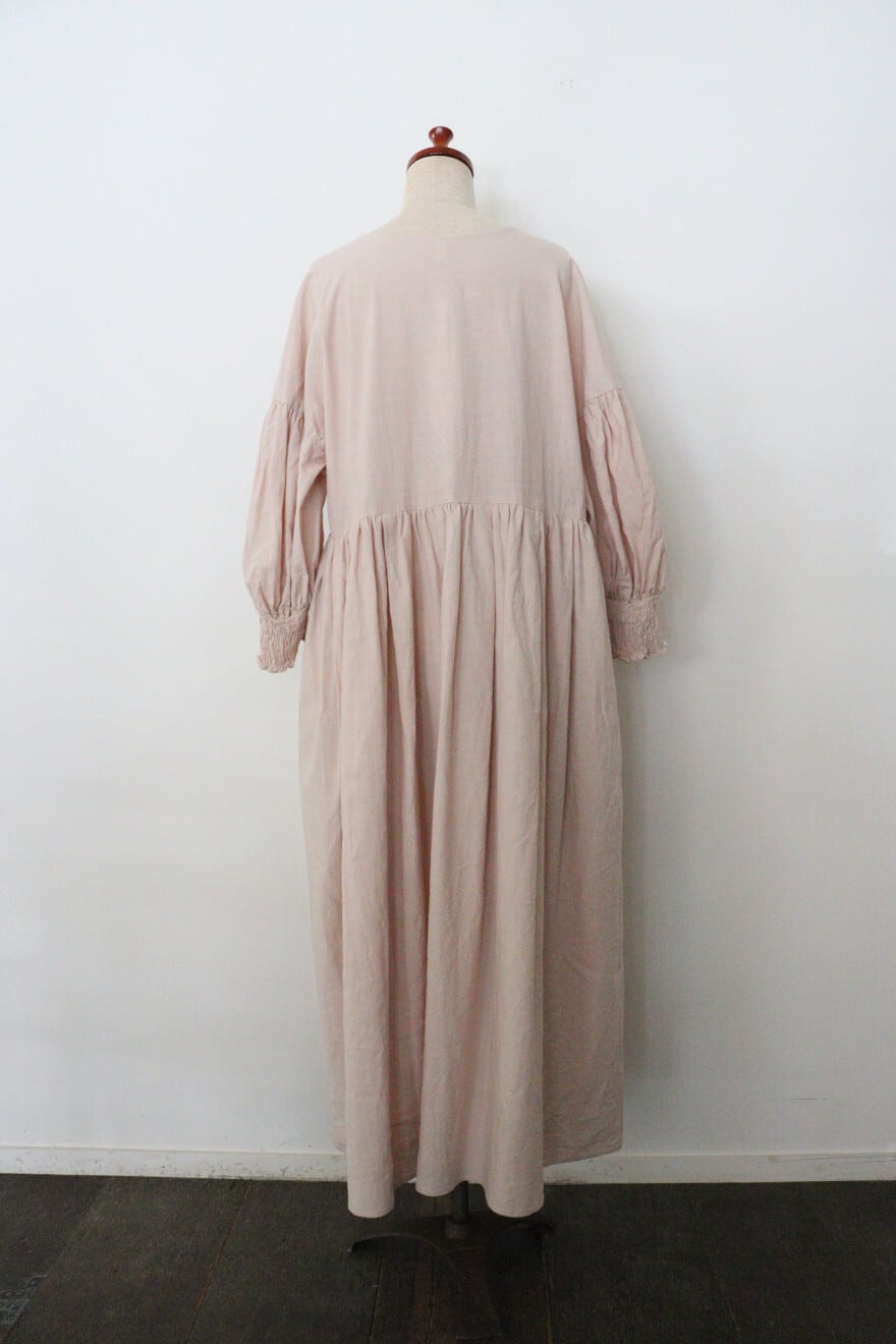 UNIVERSAL TISSU トリプルワッシャーリネン Vネックワンピース UNIVERSAL TISSU】トリプルワッシャーリネン Vネックワンピース/UT243OP