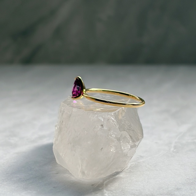 【teardrop ring】~ロードライトガーネット~